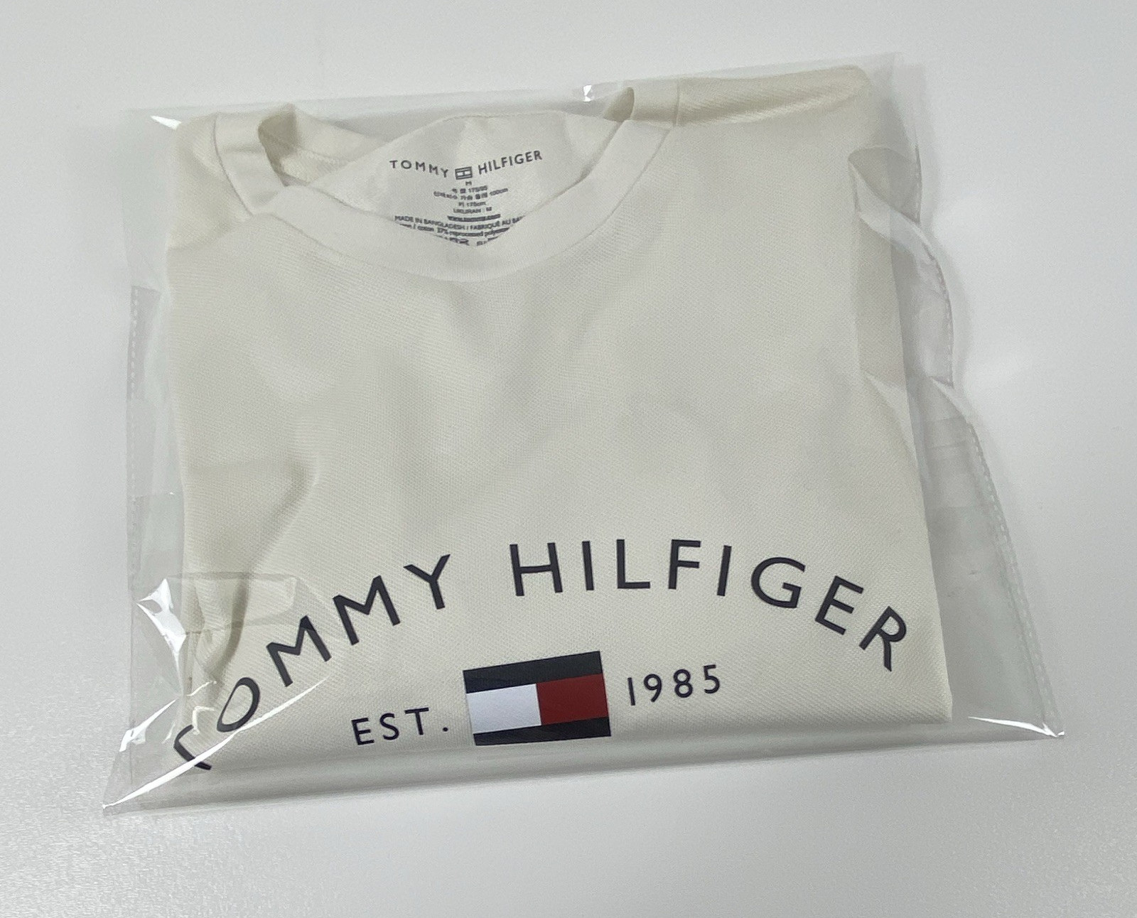 Tommy Hilfiger Men’s Crew Neck Short Sleeve Est. 1985 Flag Logo Tee M Beige