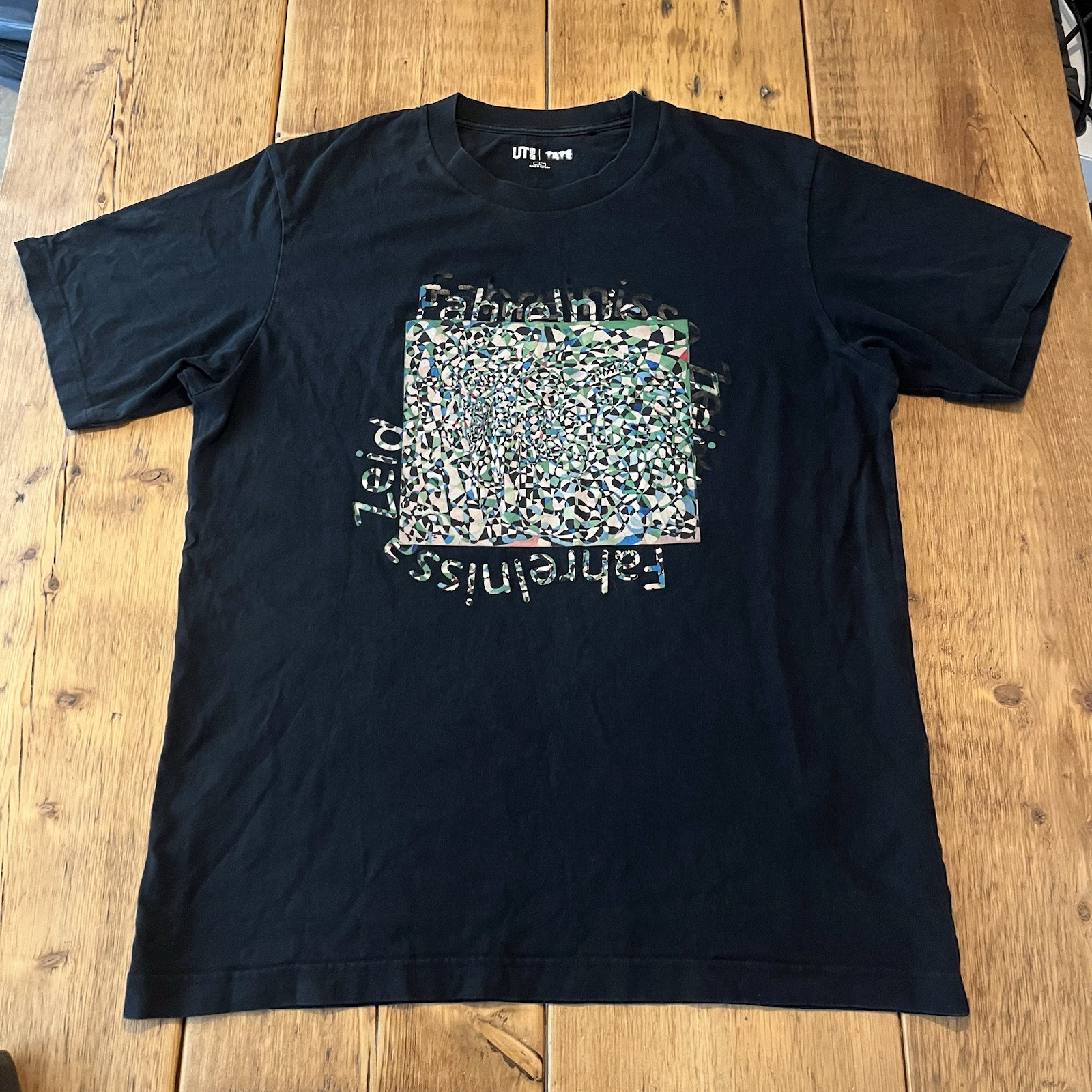 Uniqlo x Tate Fahrelnissa Zeid Oil Painting T-shirt Size Large
