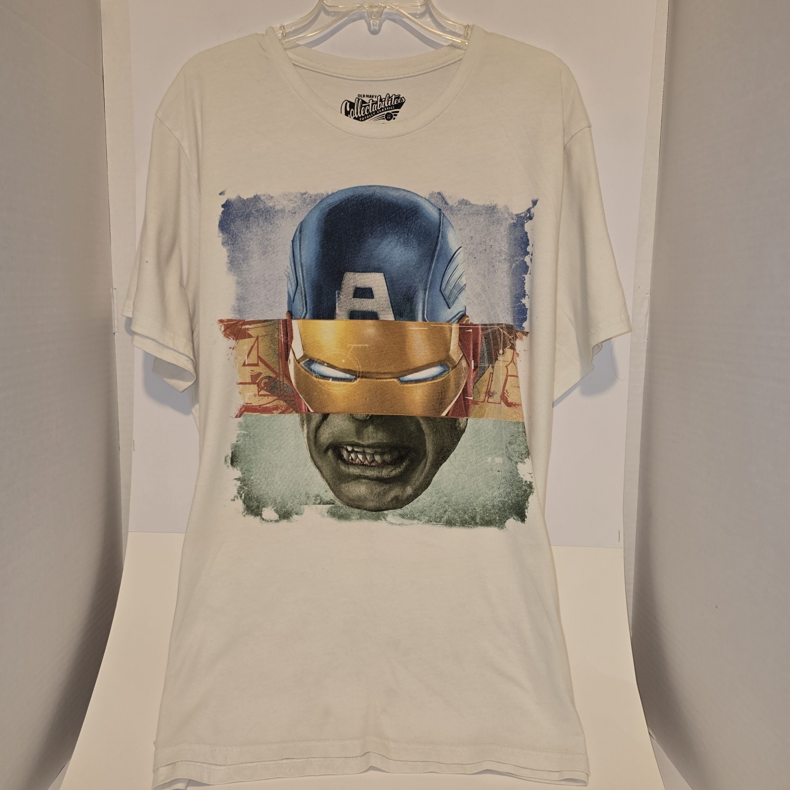 “Old Navy Collectabilitees Marvel Avengers graphic tee, circa 2013,new without