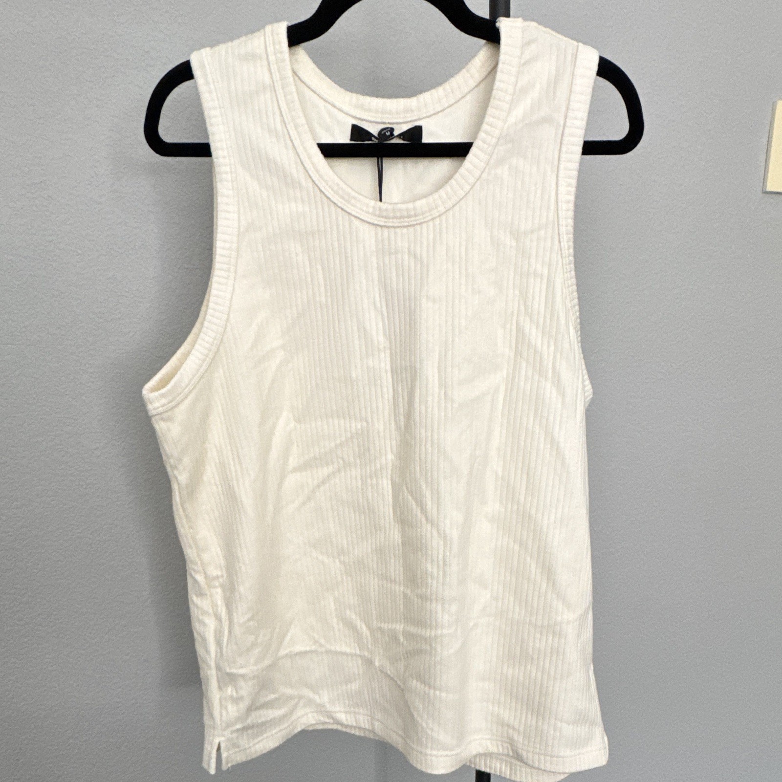 NOVAMEN Men’s White Ribbed Crew Neck Sleeveless Solid T-Shirt Regular M