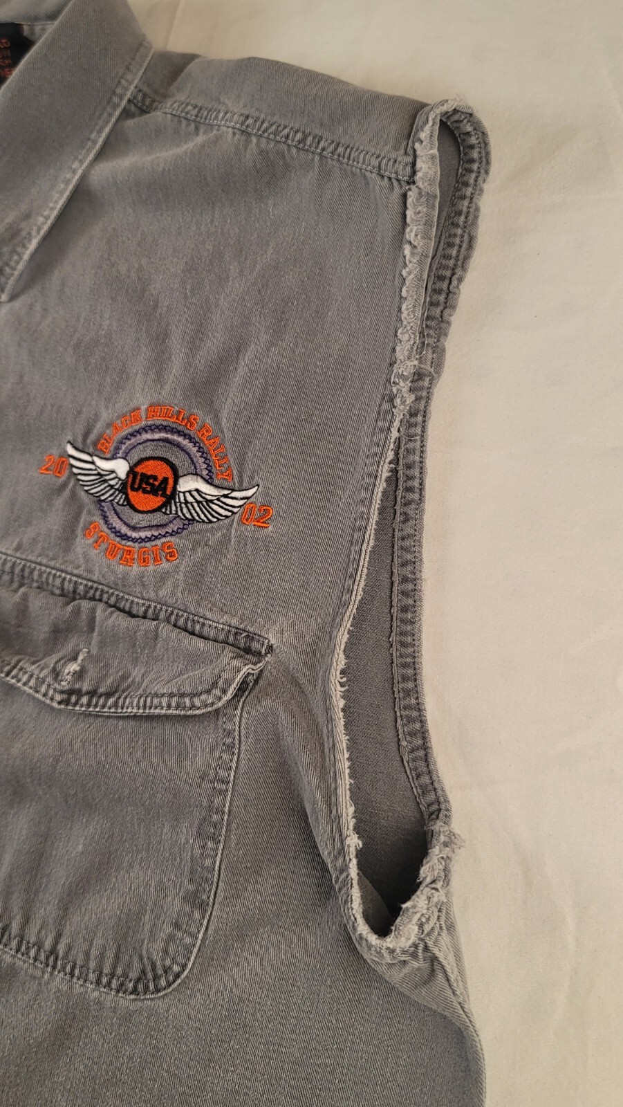 2002 Sturgis Black Hills Rally 62nd Anniversary Gray Denim Vest Jean Size L
