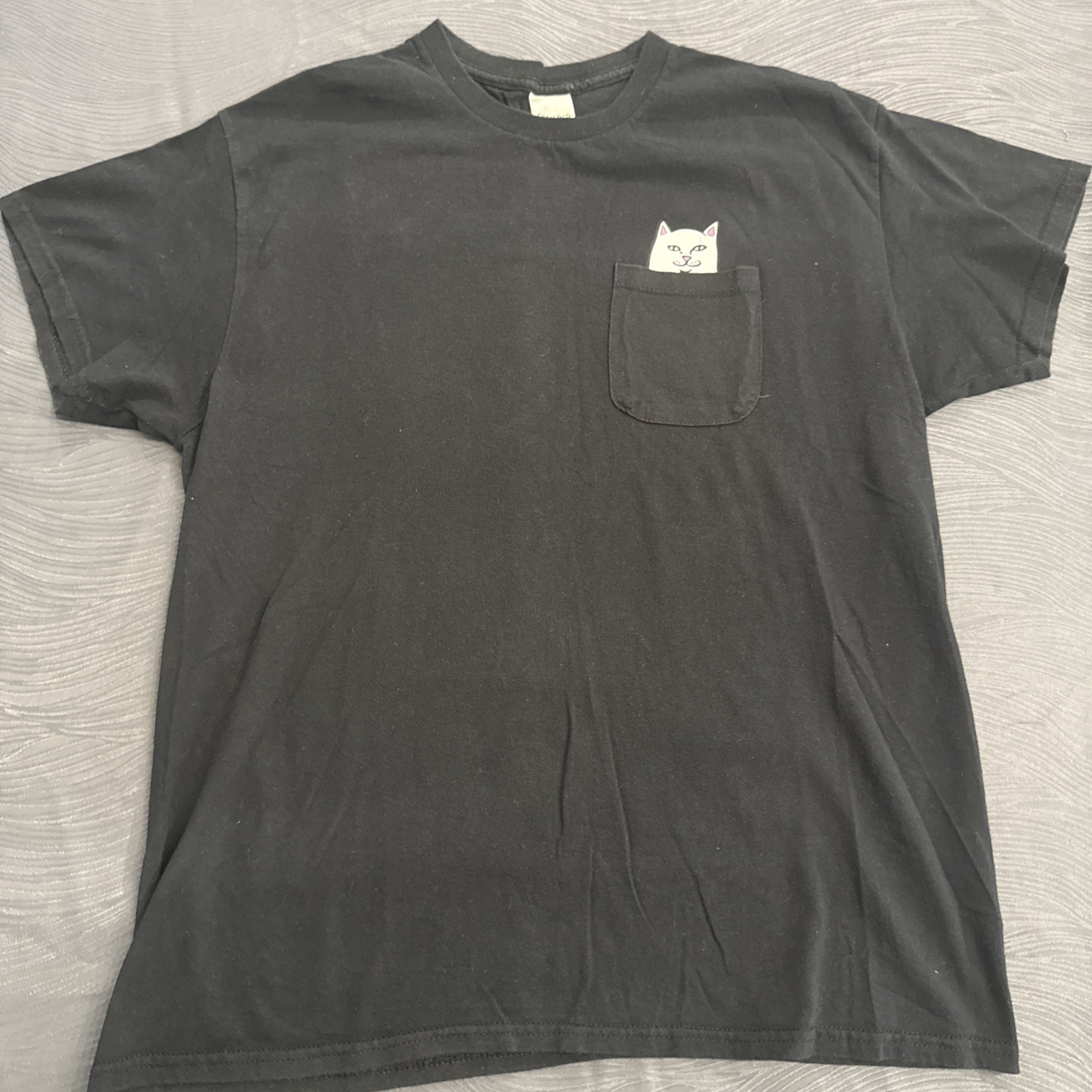 RIPNDIP Cat Pocket T-Shirt Middle Finger Graphic Black T-Shirt Men’s Size Large