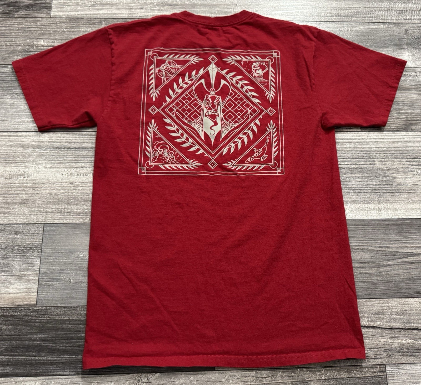Disney x Vans Aladdin Jafar Lamp Shirt Mens Medium Red Short Sleeve Movie Tee