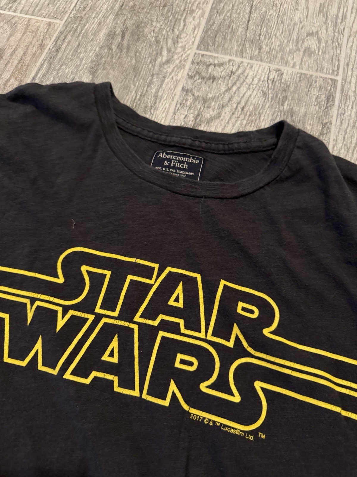 Abercrombie & Fitch Star Wars Shirt Men’s L Black Graphic Tee 2017 Lucasfilm