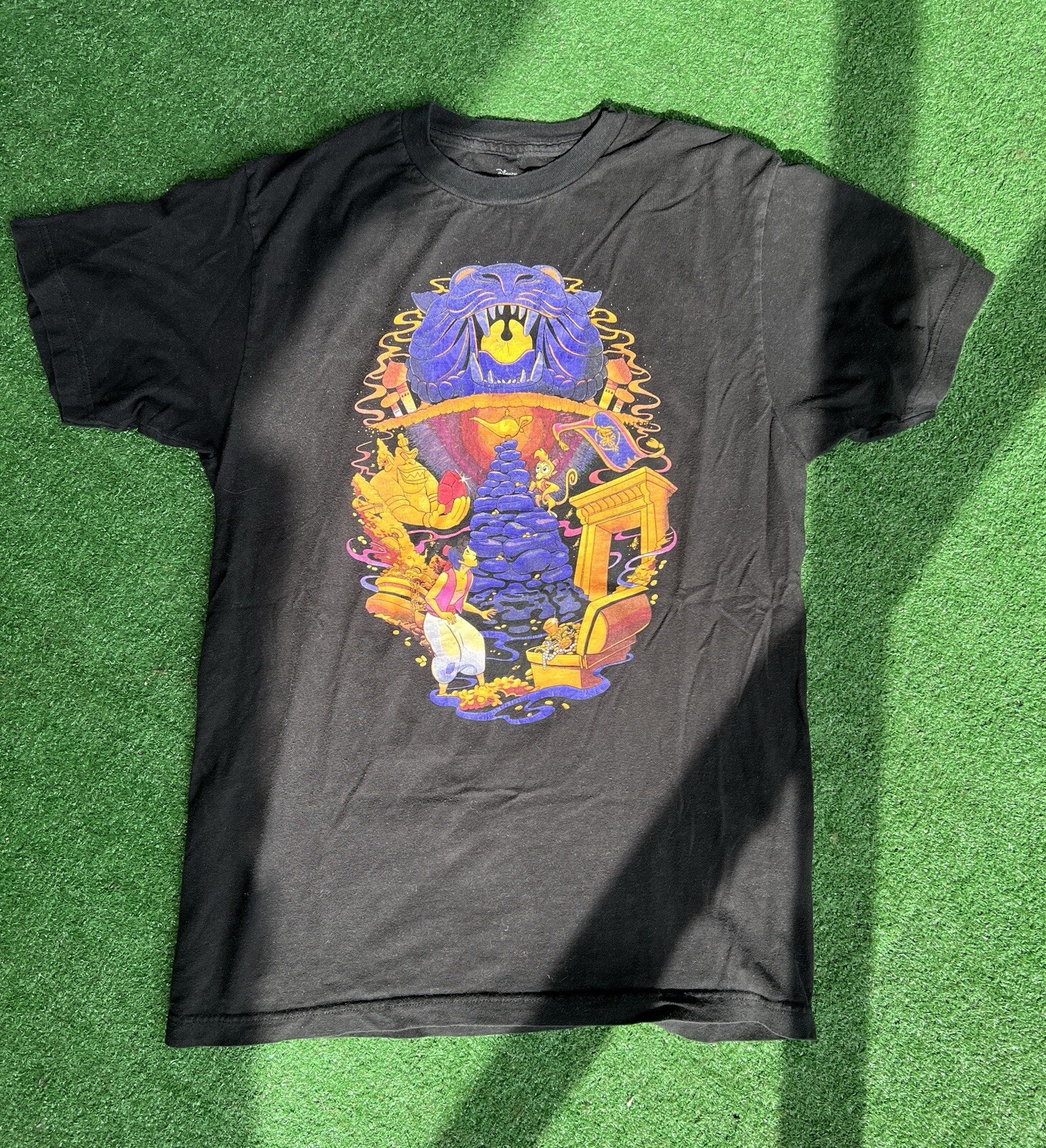 Aladdin Disney Cave Of Wonders Unisex T Shirt Size M