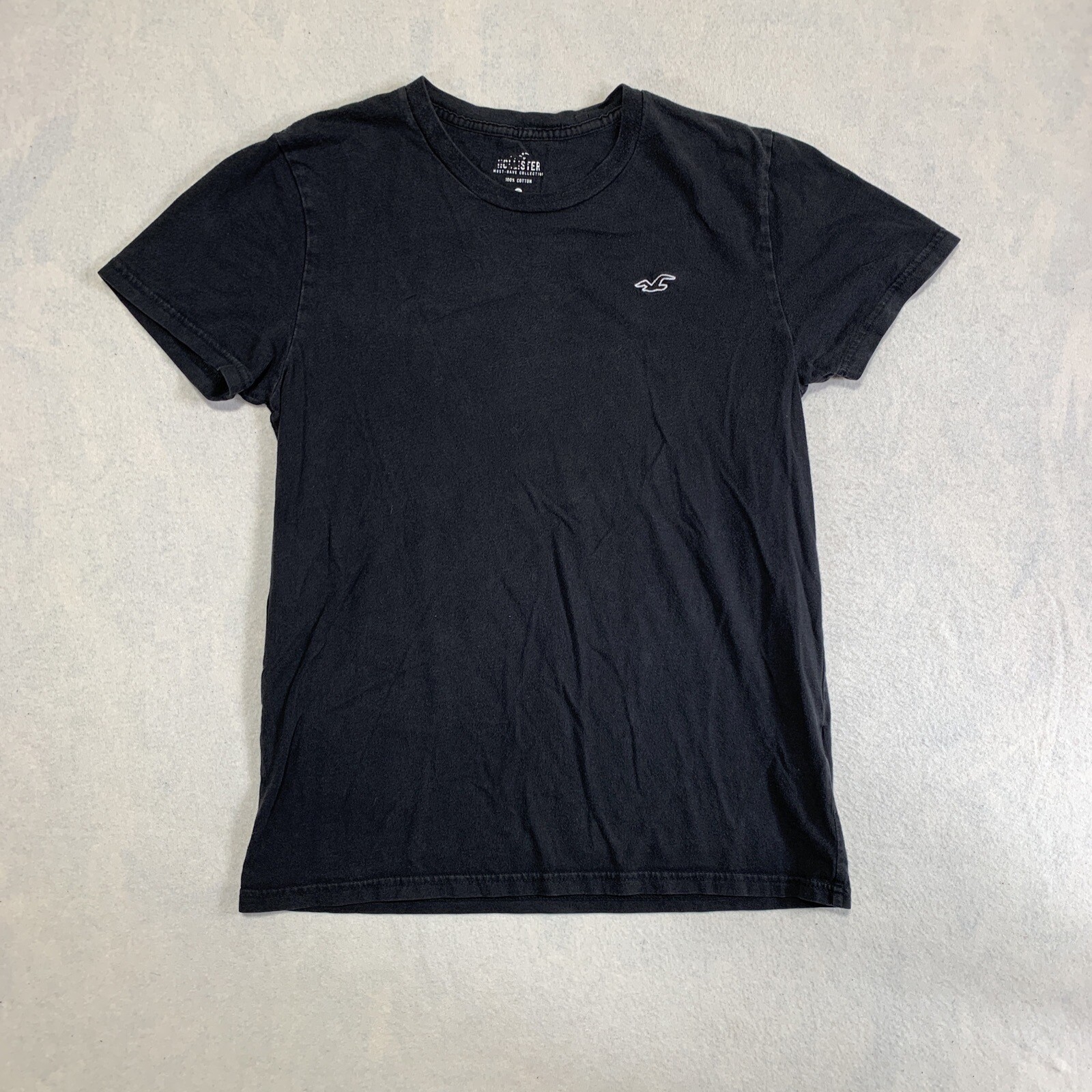 Hollister T Shirt Mens Small Black 100% Cotton Must Have Collection