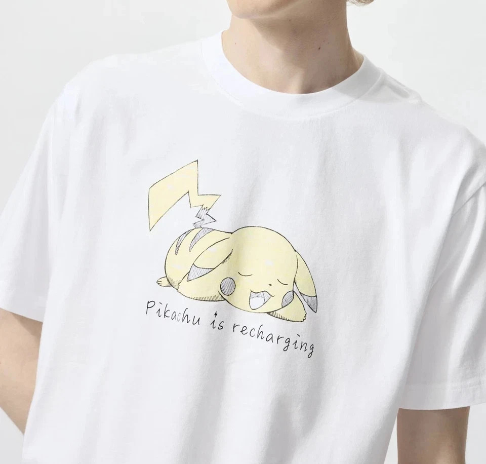 Reserved item UNIQLO POKEMON Pikachu is recharging UT T-shirts Size L