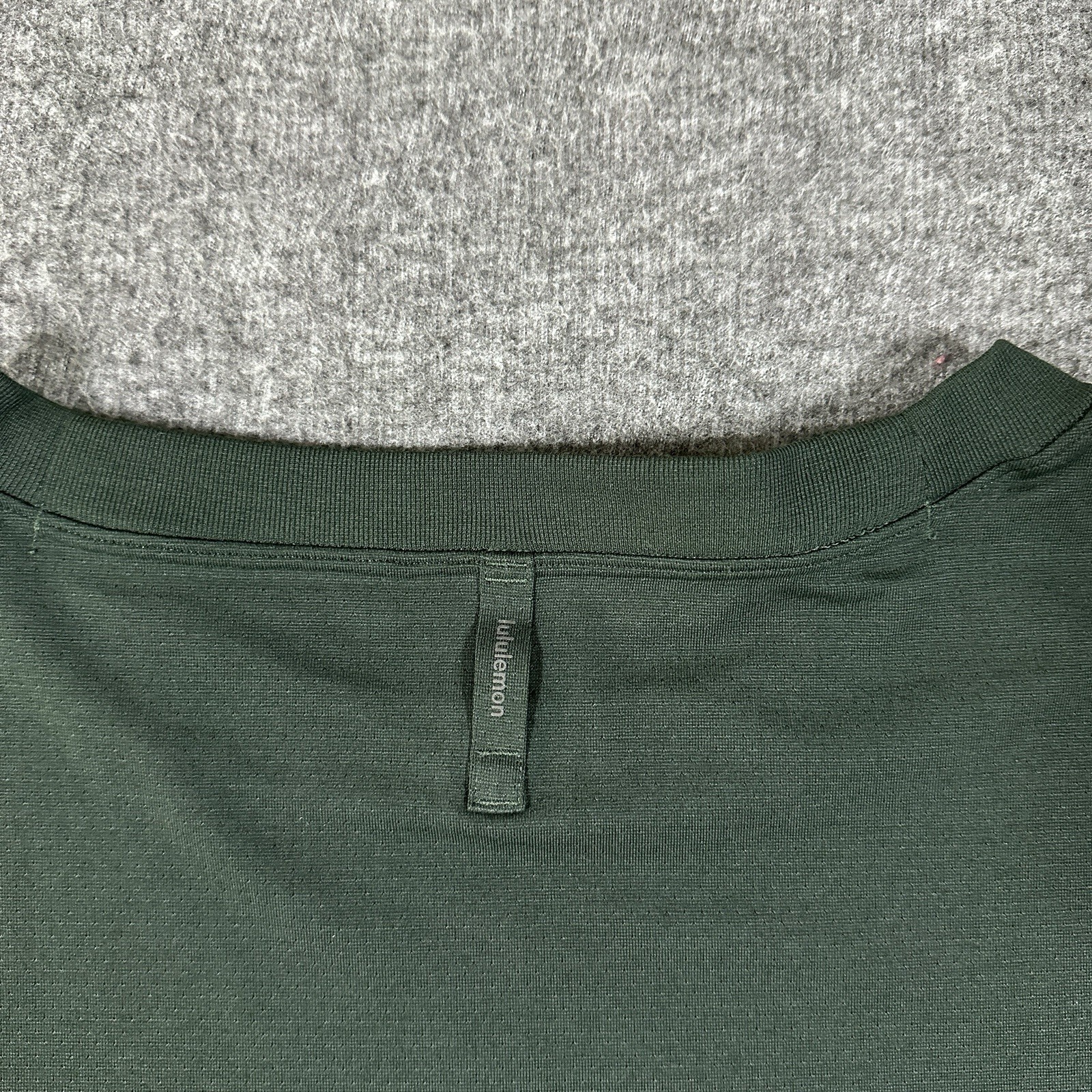 2 Lululemon Men’s Easy Set Train Short Sleeve Shirts Blue Dark Green 2XL LOT