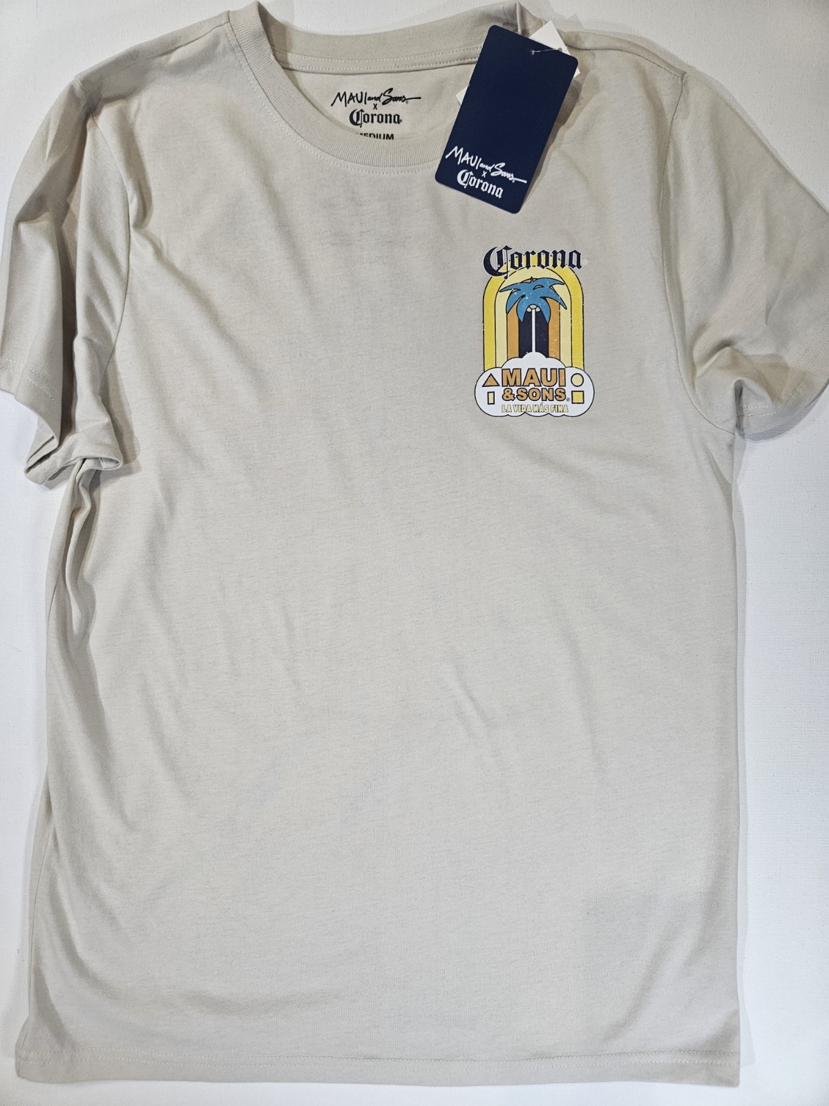 NWT Corona T-shirt Mens Medium Maui & Sons Hawaiian Beach Theme Graphic Beer Tee