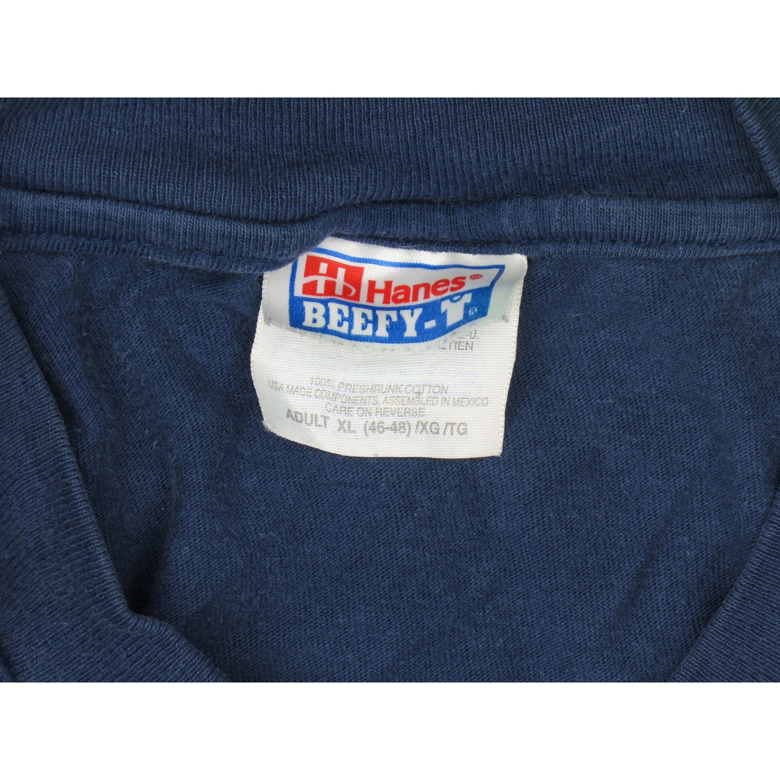 90s Vintage Disney Pixar A Bug’s Life Embroidered Movie Promo T Shirt Tee XL