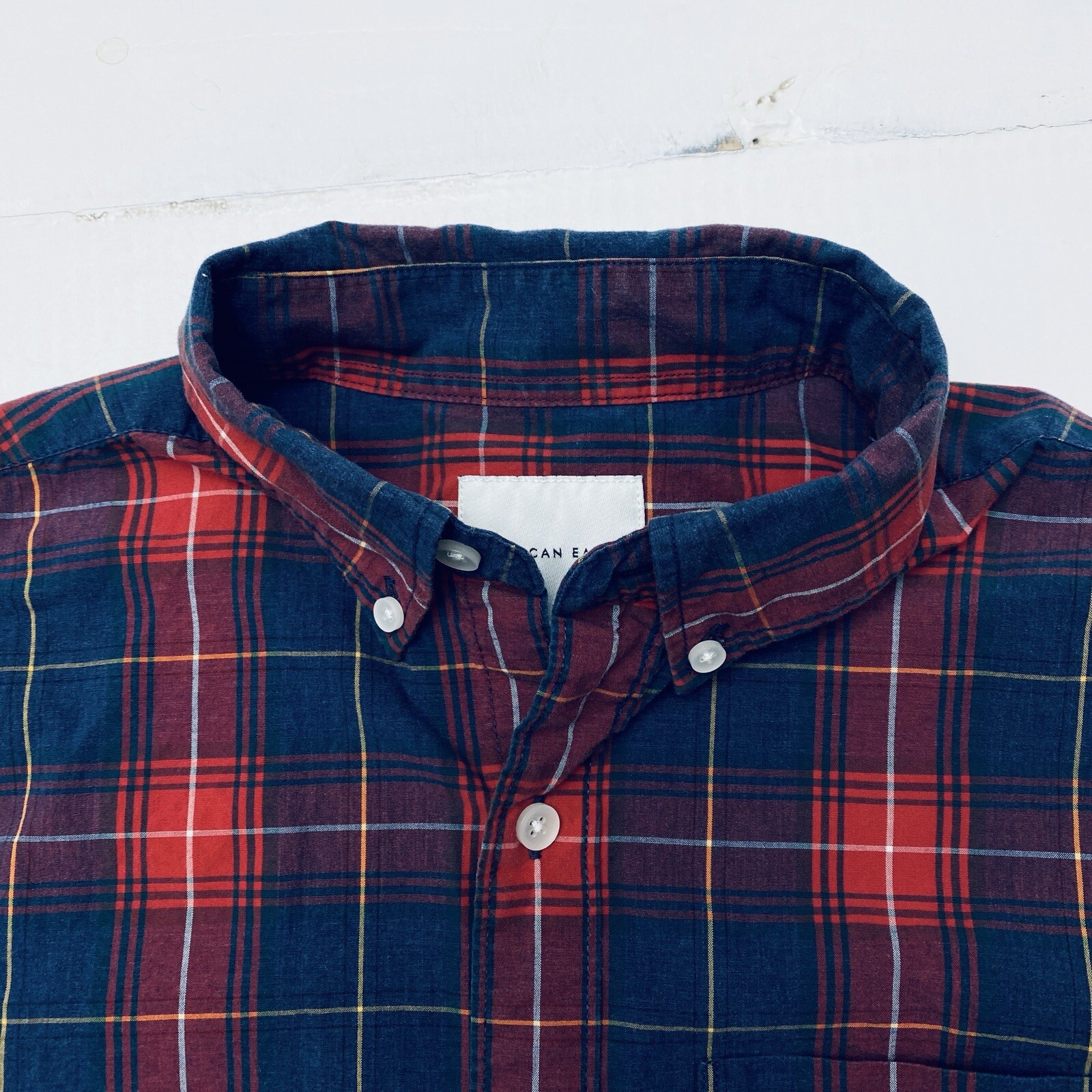 American Eagle Shirt Red Blue Plaid Classic Fit Men Small 100% Cotton Americana