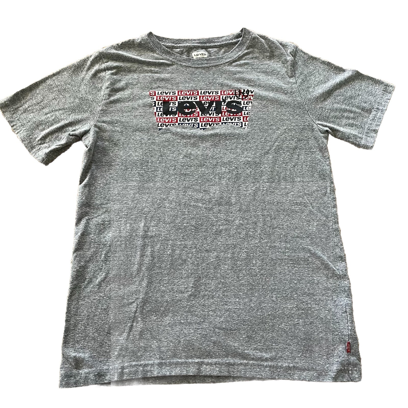 Levi’s logo short sleeve shirt size Youth XL (13-15 Yrs) Gray Red White Blue