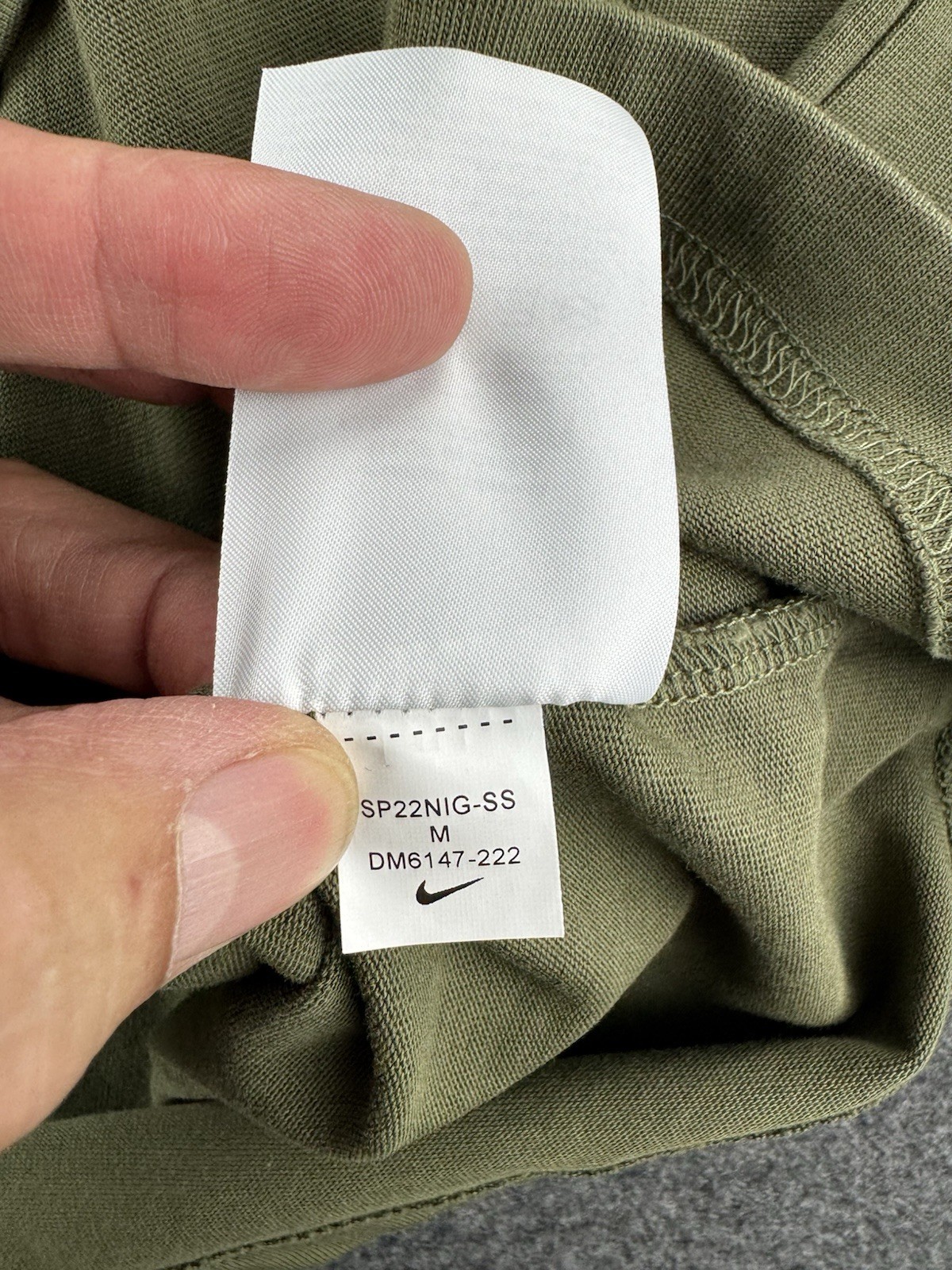 Nike Sportswear T Shirt Size Medium Olive Green Mesh Back Pleated VTG Inspired