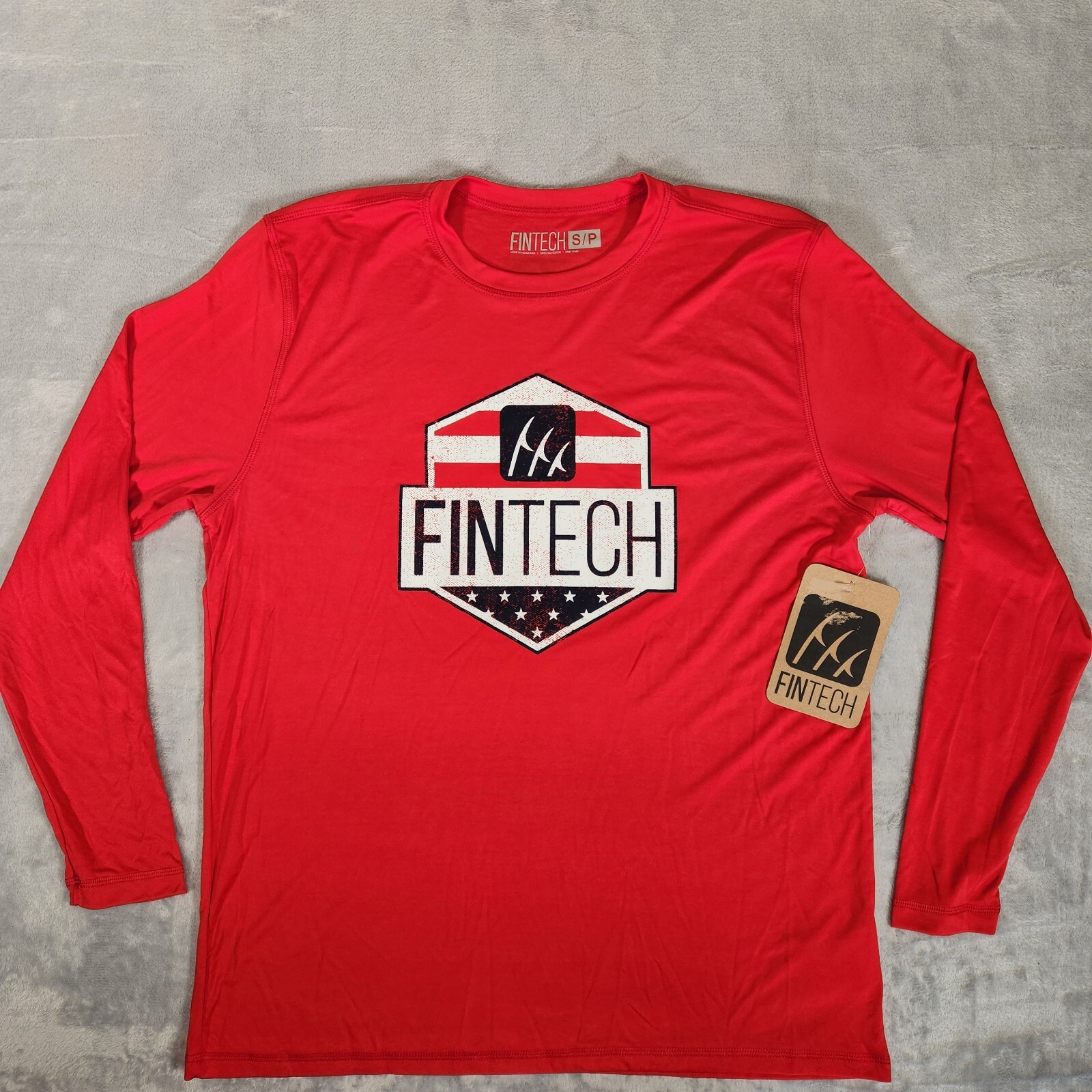 Fintech Shirt Mens Red Rash Guard Fishing UV Sun Defender Quick Dry UPF 50+ NWT