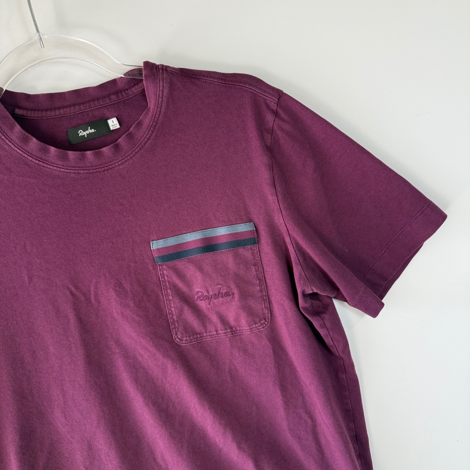 Rapha Logo Pocket T-Shirt Mens Small Burgundy Cotton Striped Trim LPK01XX