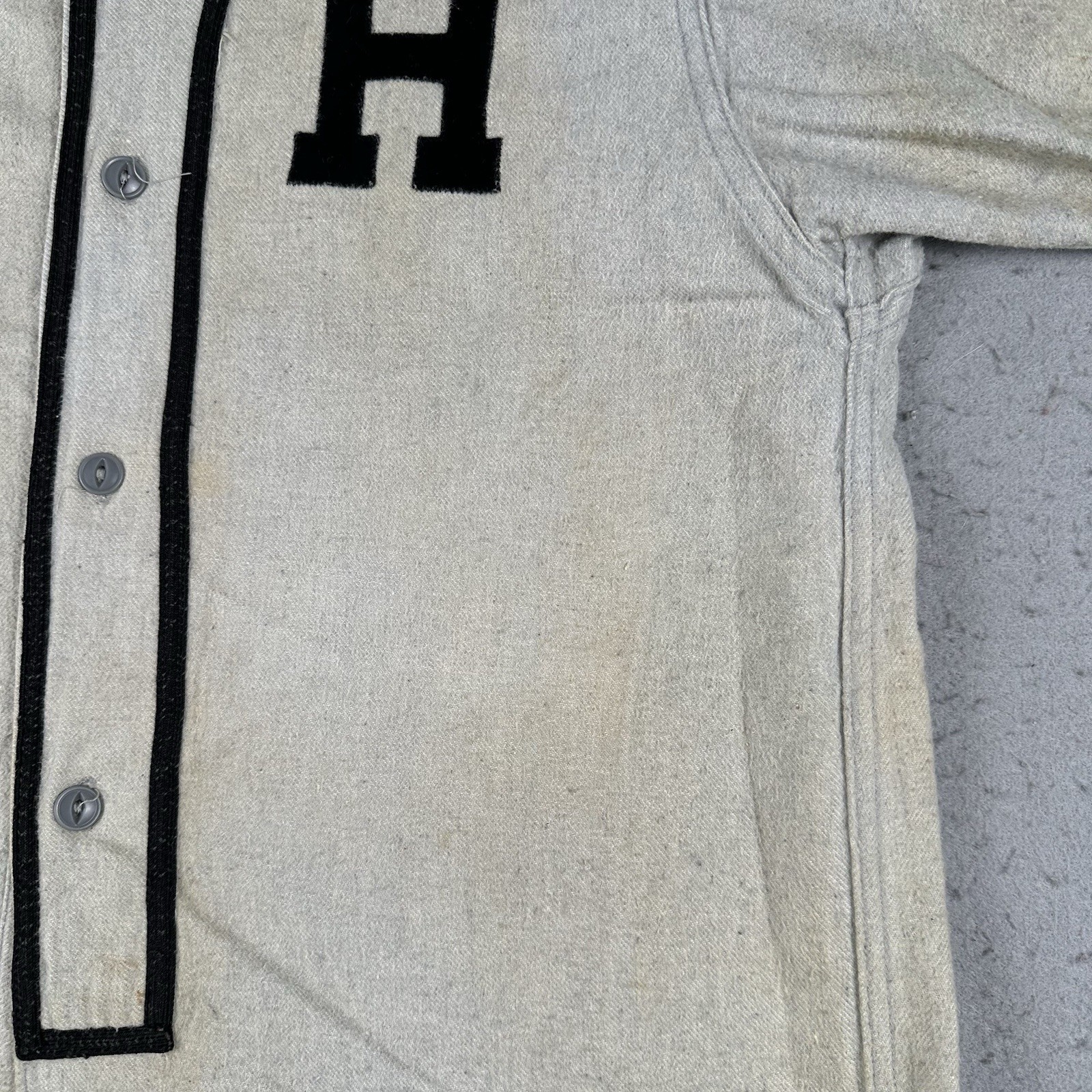 Vintage 30s 40s Baseball Jersey Mens 44 Gray Black Felt H Rubys Sorting Goods