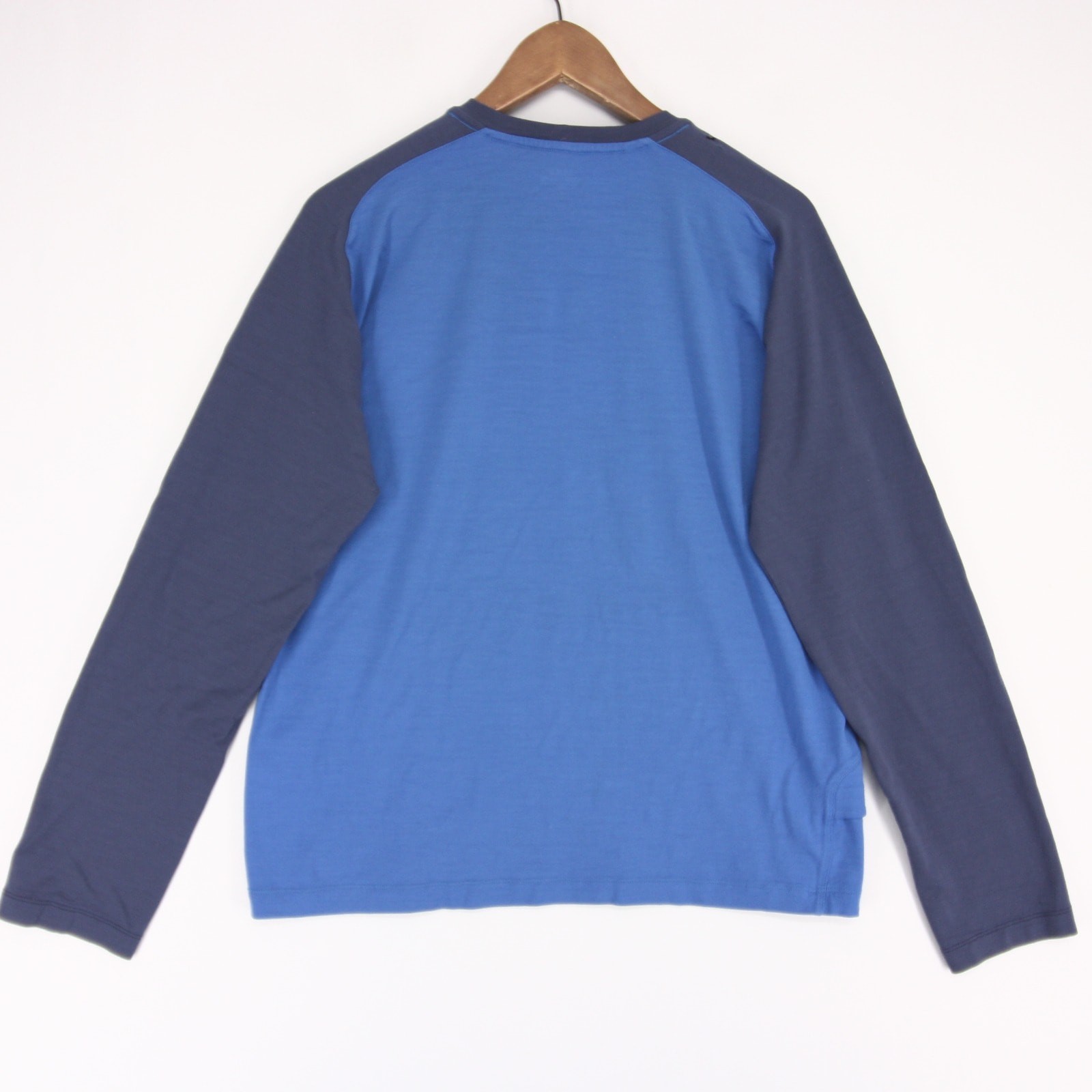 Icebreaker Superfinelite Shirt Mens L Blue Colorblock Raglan Long Sleeve Merino