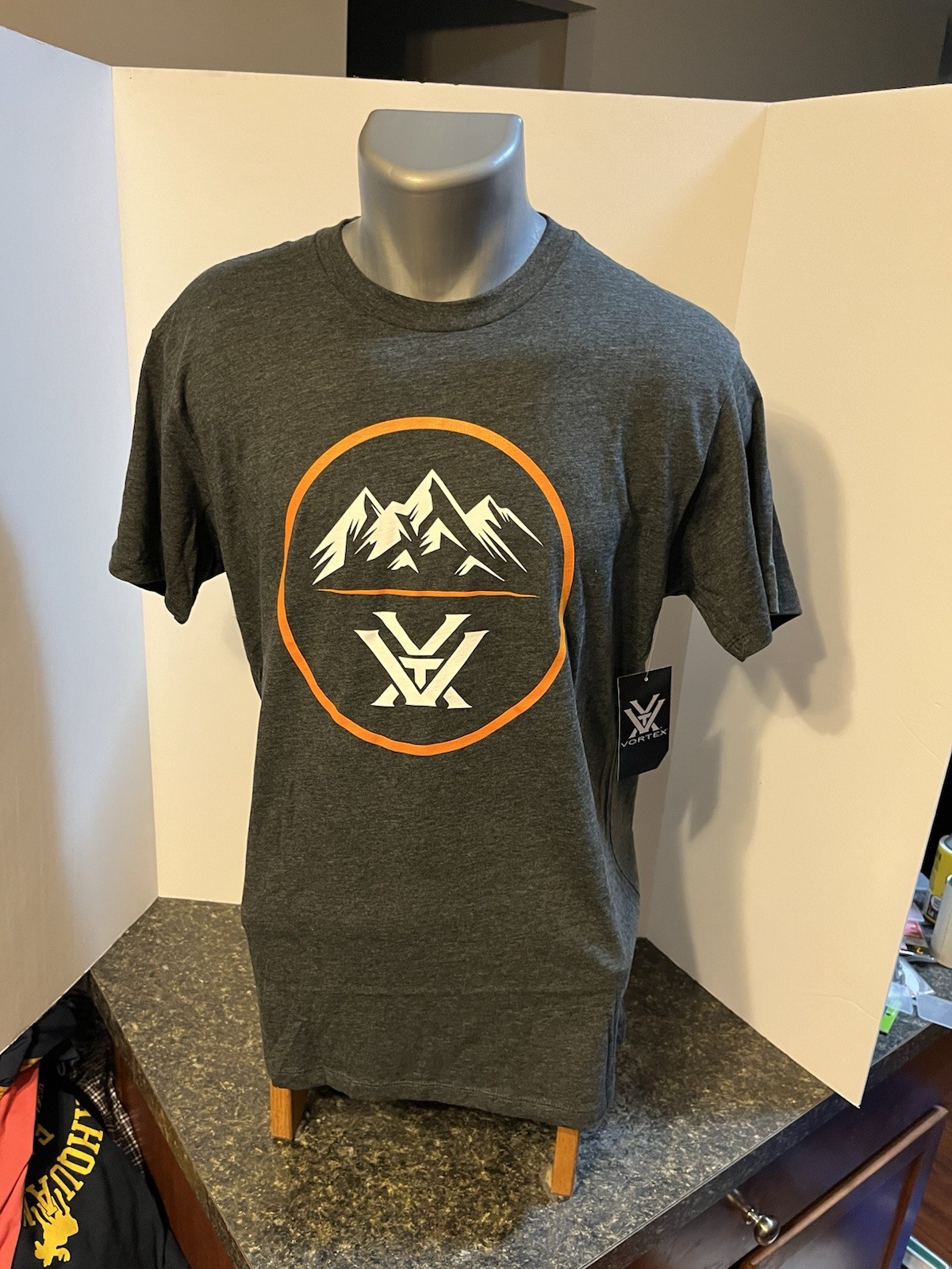 Vortex Men’s T-shirt Charcoal Gray Medium Cotton Poly – Athletic Fit – NWT