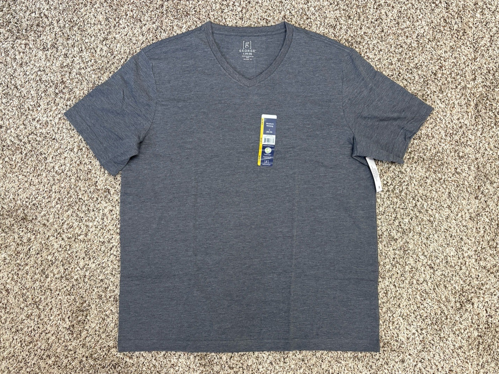 New George 3-PACK Men’s V-Neck T-shirt Tee Moisture Wicking Sz 42-44 LARGE (G2)