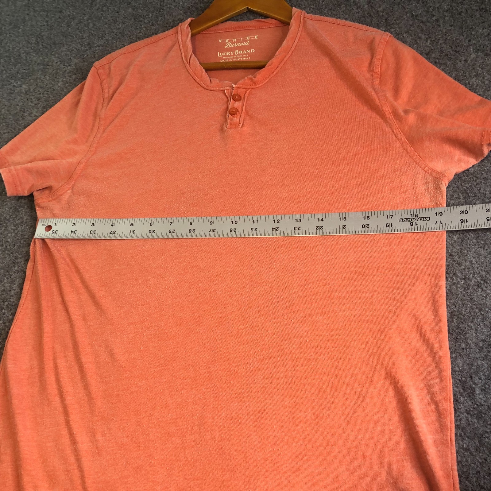 Lucky Brand Venice Burnout Shirt Mens Medium Peach Salmon Henley Short Sleeve