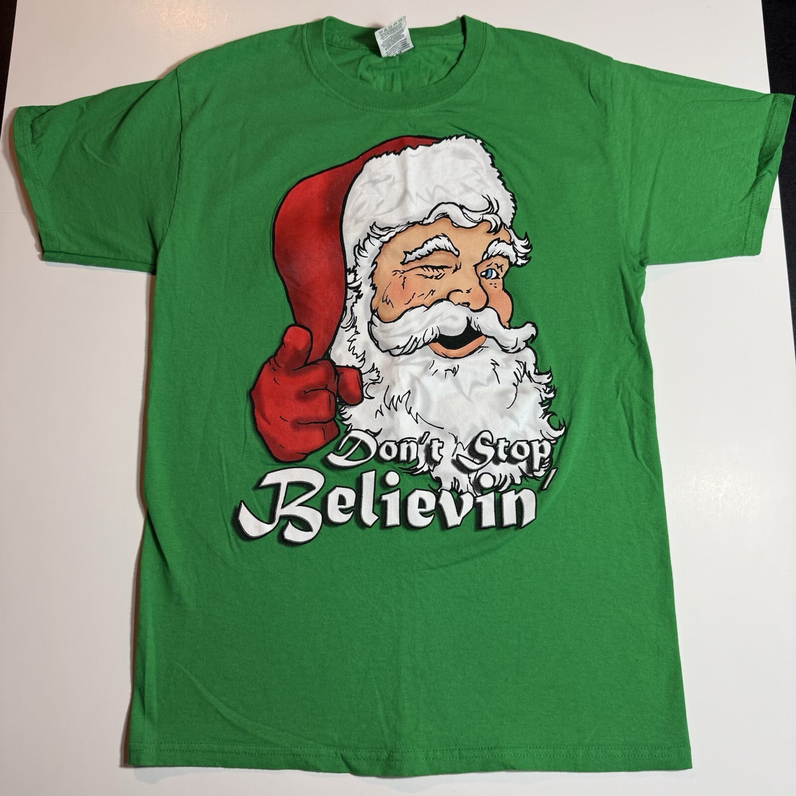 Adult Small Santa Claus Don’t Stop Believin’ T-Shirt Christmas Holiday Shirt