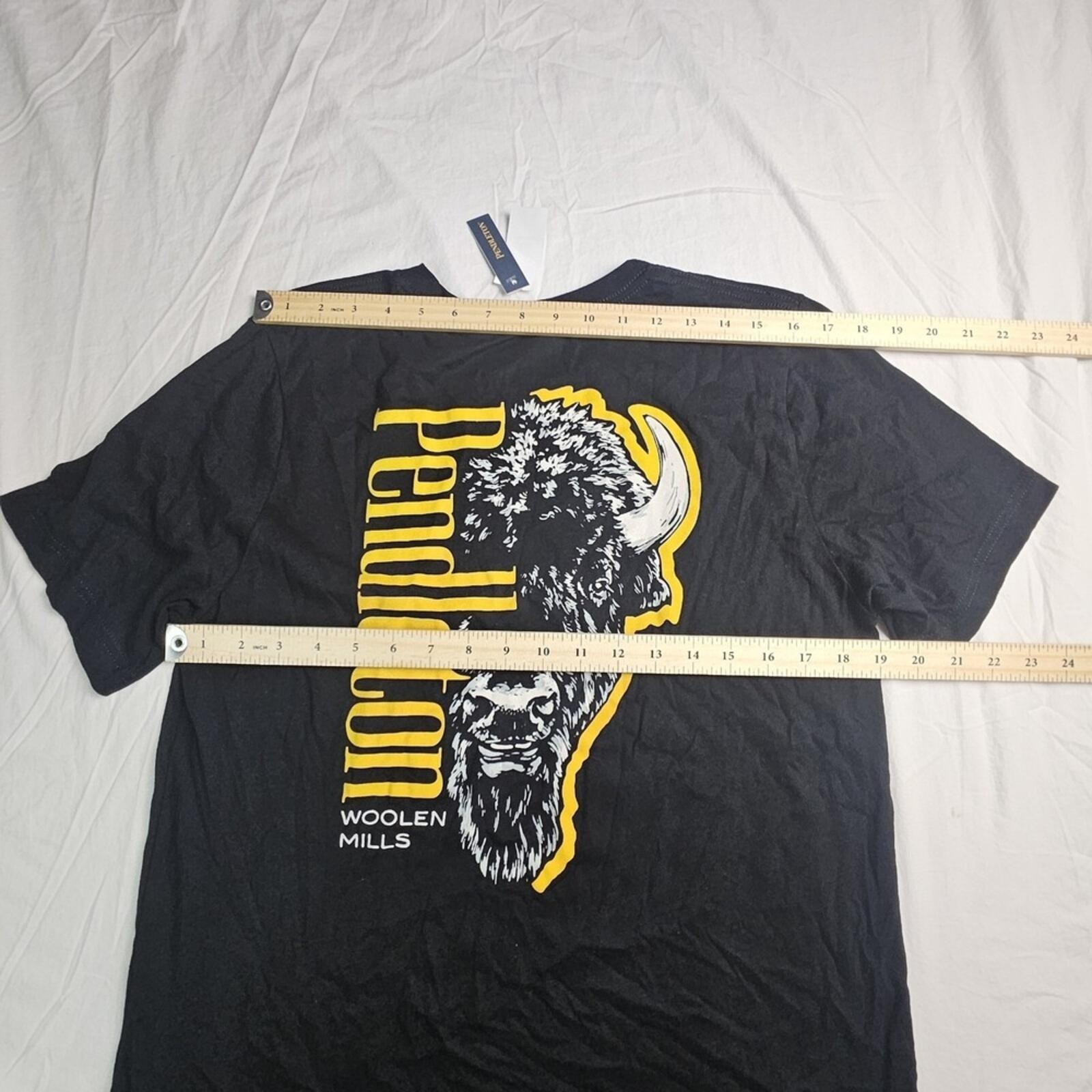 Pendleton Woolen Mills Buffalo Graphic T-Shirt Men’s Large NWT Black Cotton Tee