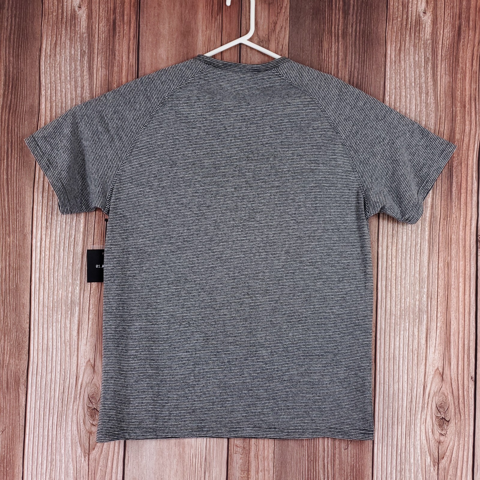 NWT 01.ALGO Mens Large Kris Performance Microstripe Henley Stitch Fix Gray Black