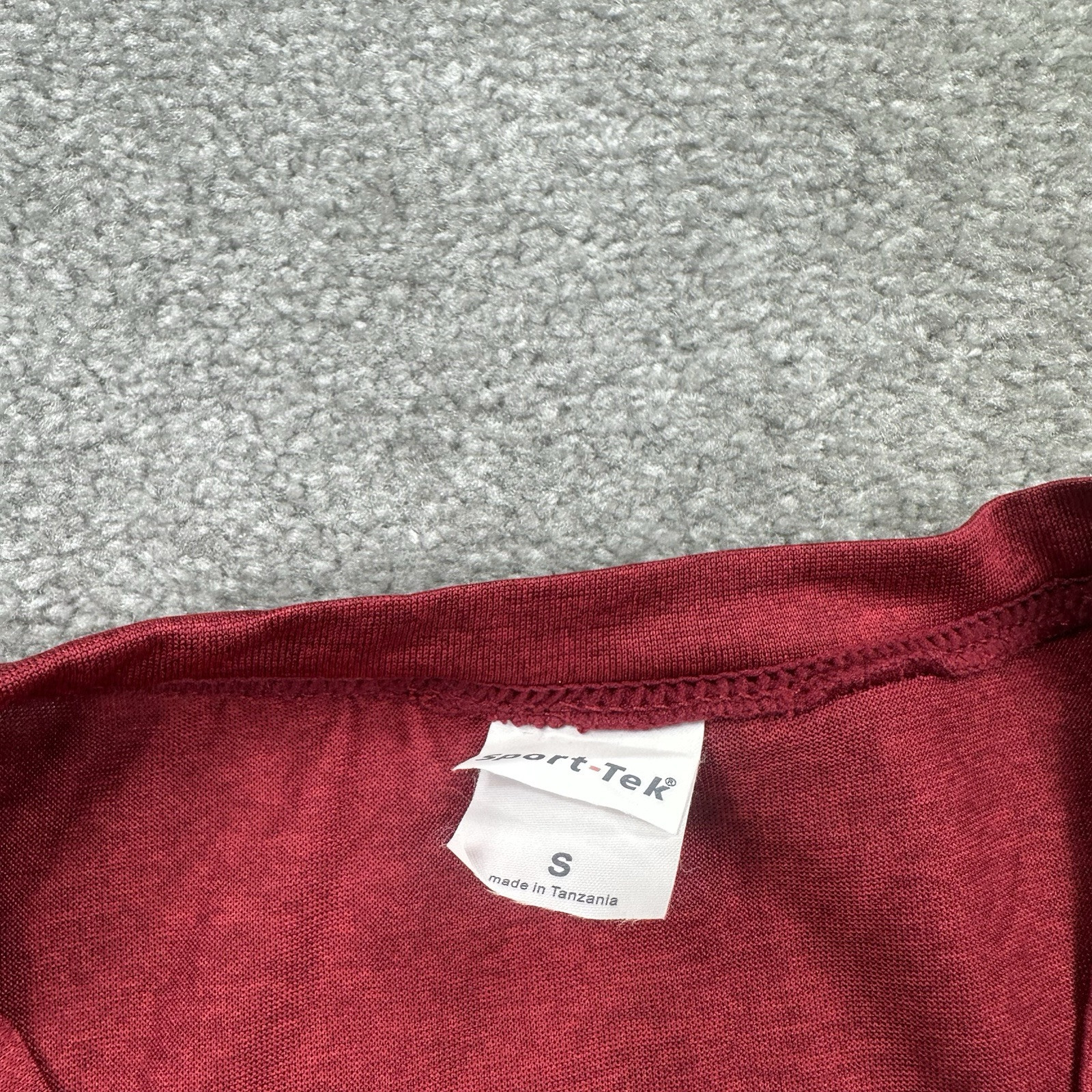 Sport-Tek Adult T Shirt Size Small Dark Red Short Sleeves Activewear