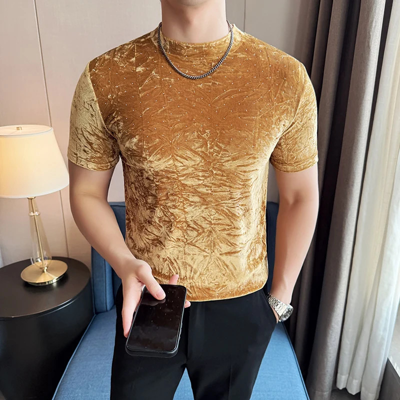 Summer Velvet Pleated Hot Stamping T-shirt for Men’s Fashion Versatile Slim Fit