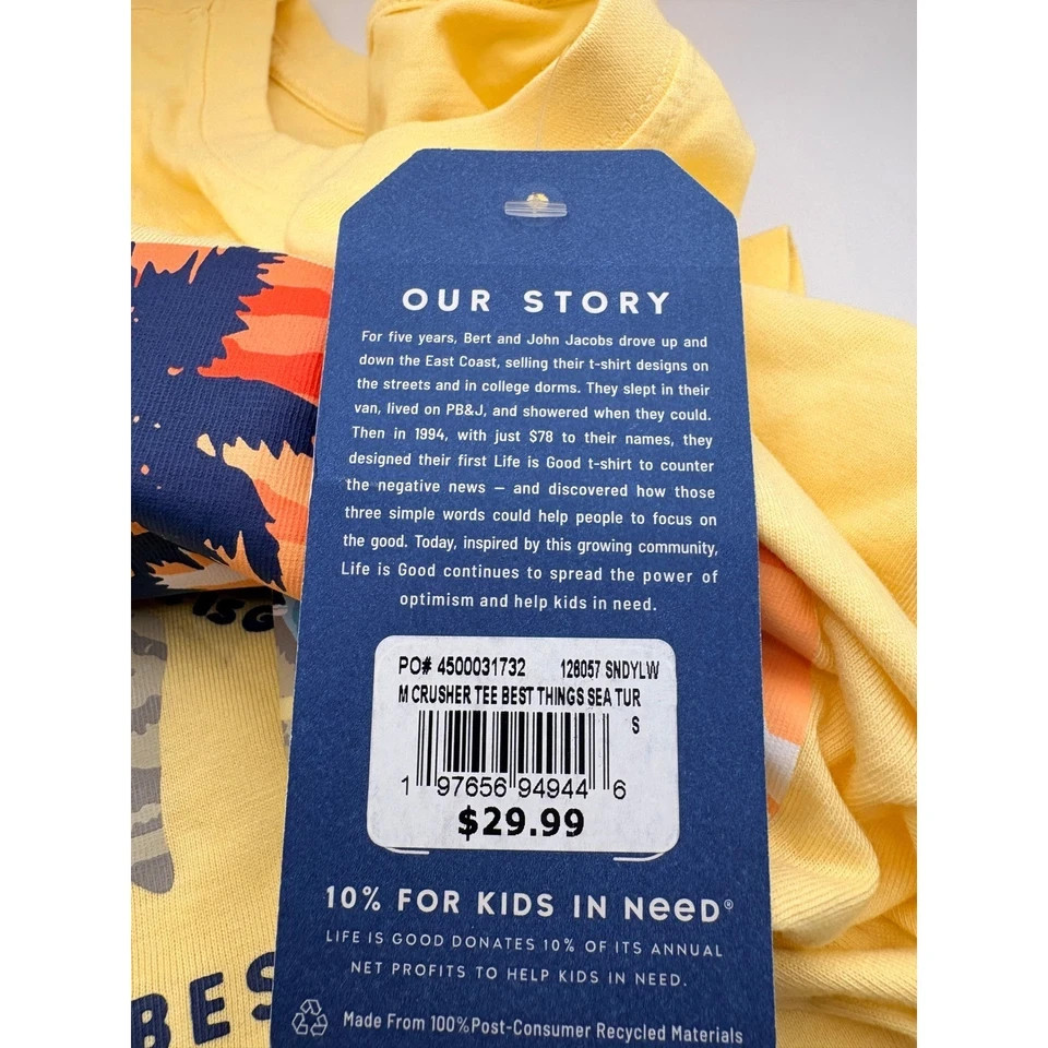 NWT-Life is Good Men’s Crusher Tee Yellow Sea Turtle Graphic T-Shirt-Choose Size