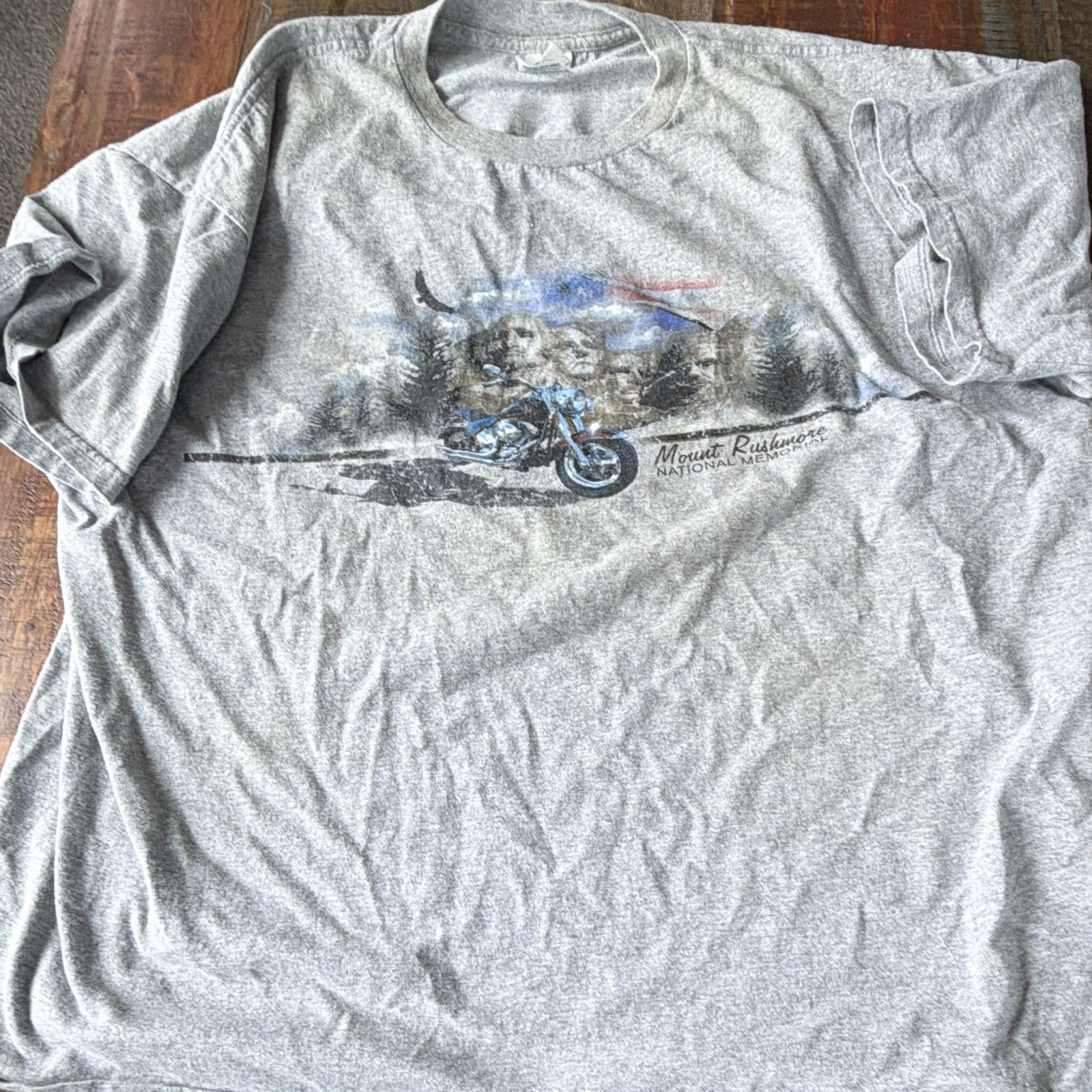 Sturgis Rally 2003 Eagle Mt Rushmore Gray Graphic Tee 2XL Stained Collar