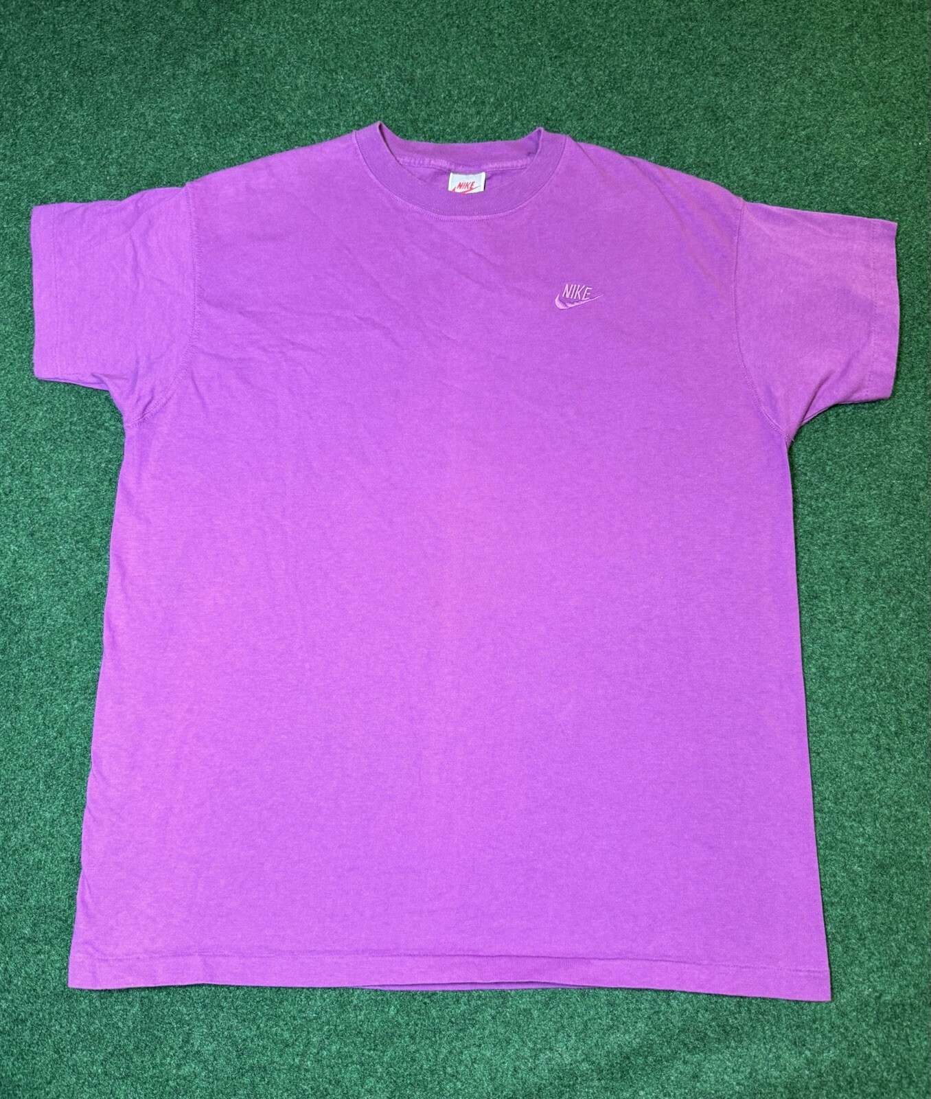 80s/90s Nike Swoosh t-shirt Purple/Pink vintage rare large hypebeast trendy