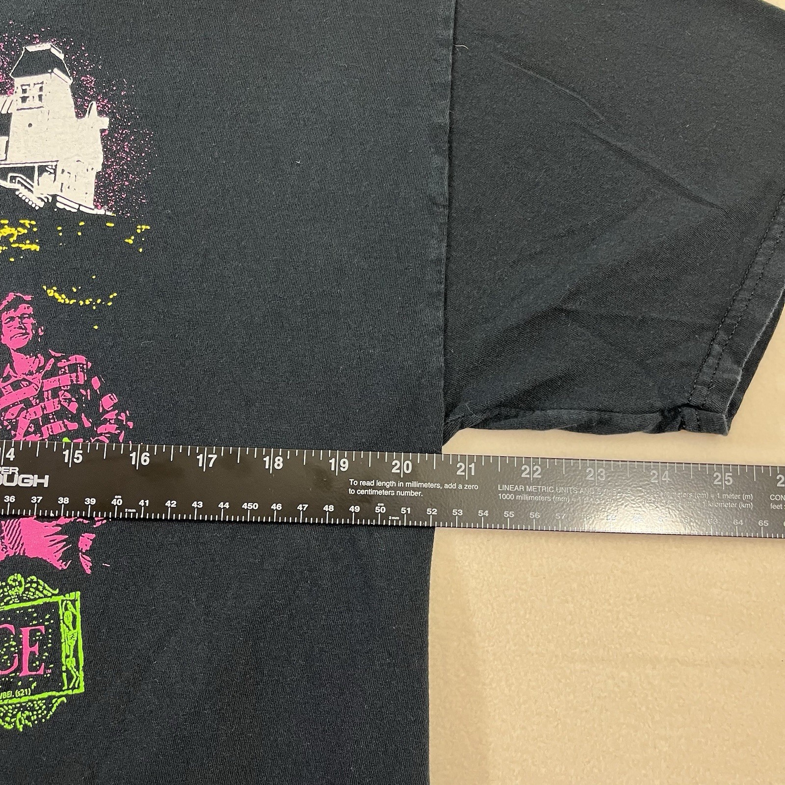 2020 Beetlejuice Neon Sandworm Graphic Print Black Cotton T-Shirt Adult Large