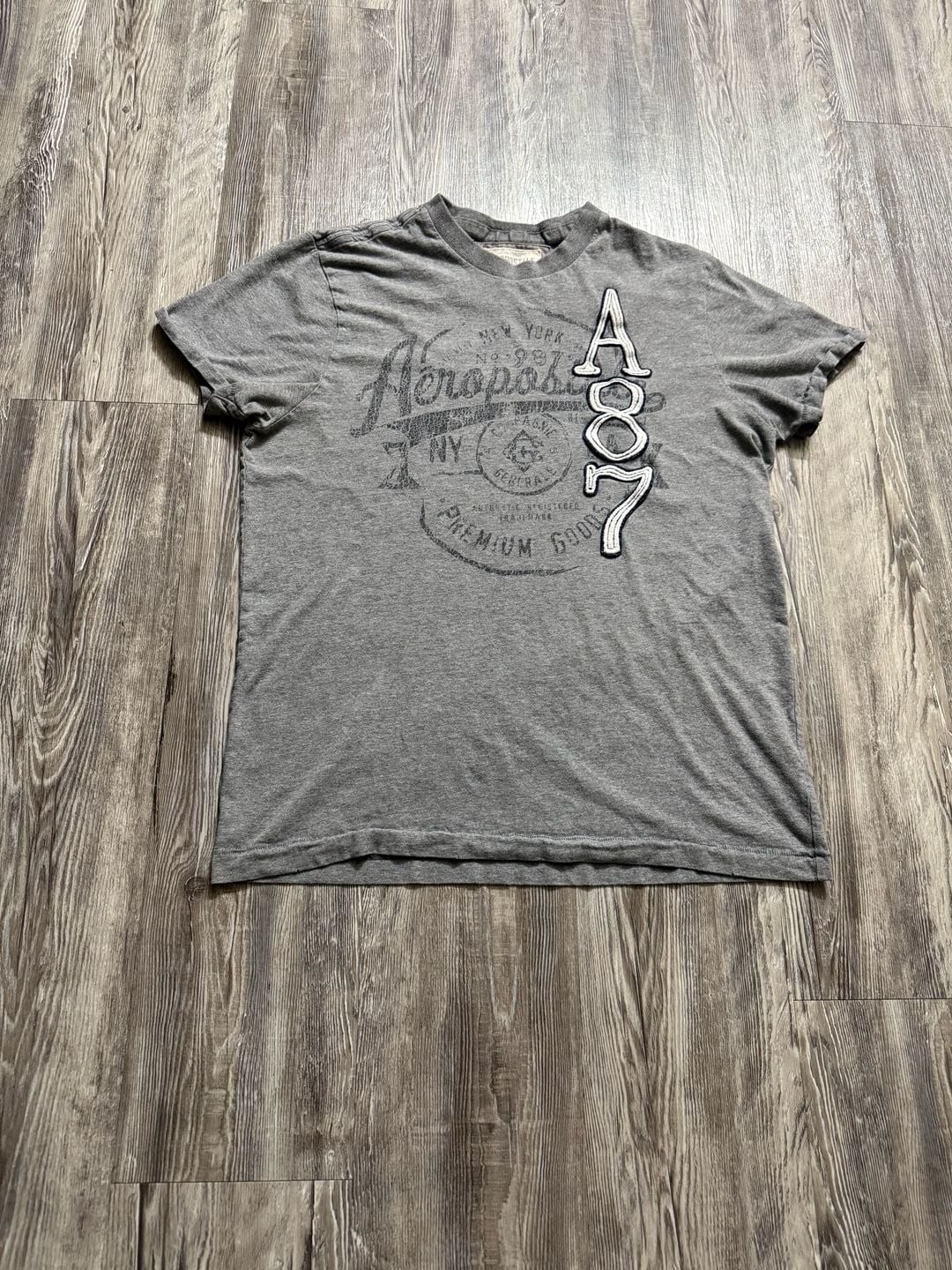 Aeropostale A87 NY Premium Goods Graphic T-Shirt Gray Large