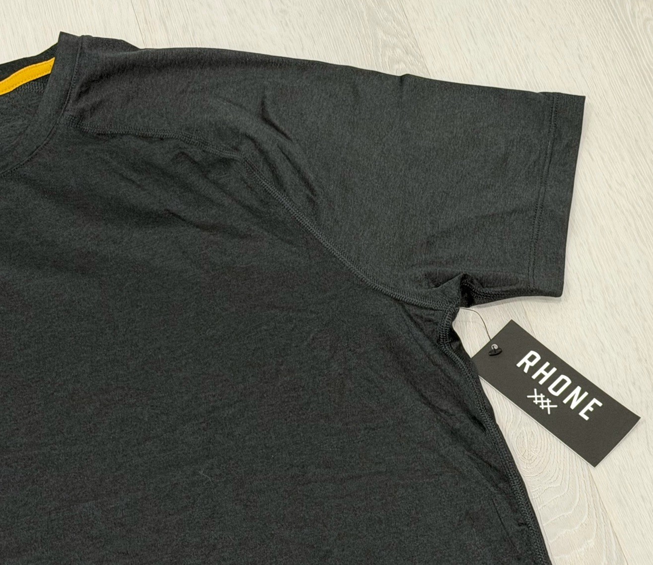 Men’s RHONE Atmosphere Tee T-shirt Short Sleeve – True Black Heather – M $58