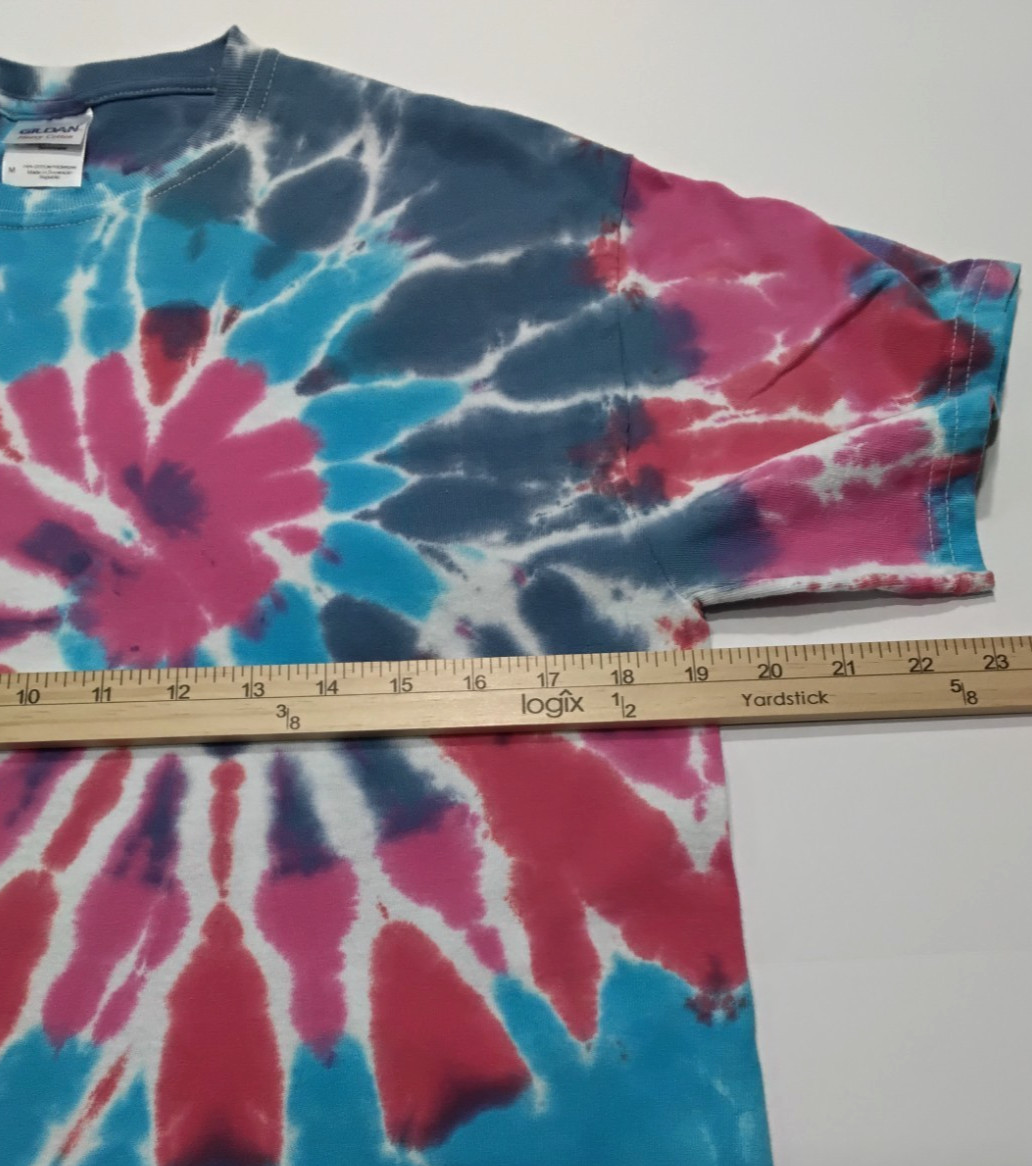 New Tie Dye Men’s T-Shirt Red Blue Adult Medium Multicolor Summer Spiral