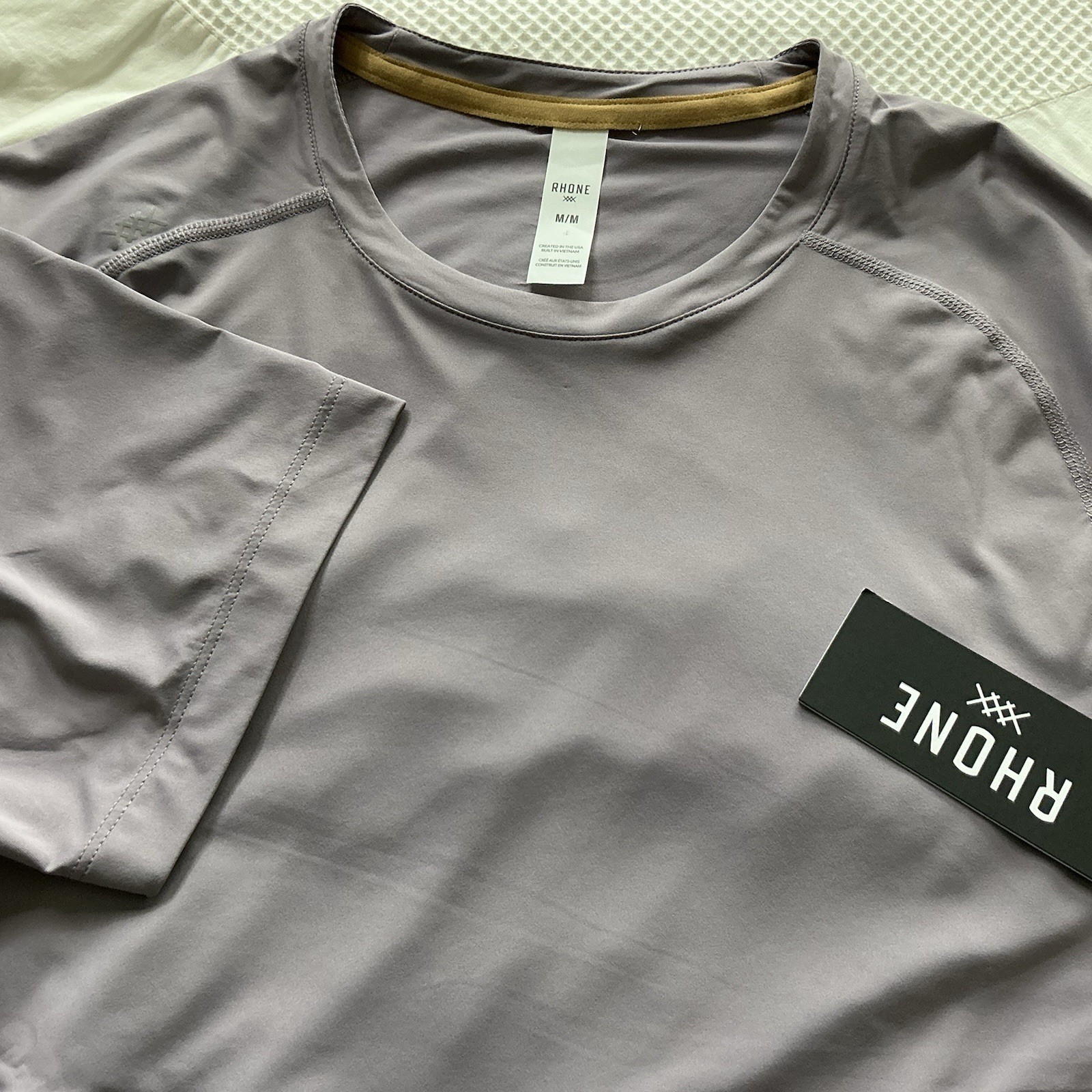 Rhône NWT Extra Mile Athletic Performance Tee M Sz M Gray Stone Gorpcore UPF 50+