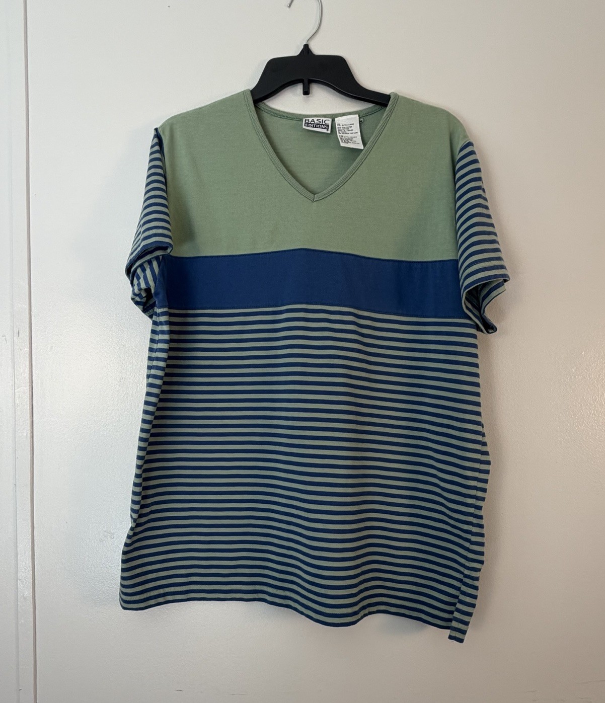 VTG Basic Editions Men XL V-Neck T-Shirt Green Blue Color Block Striped Casual