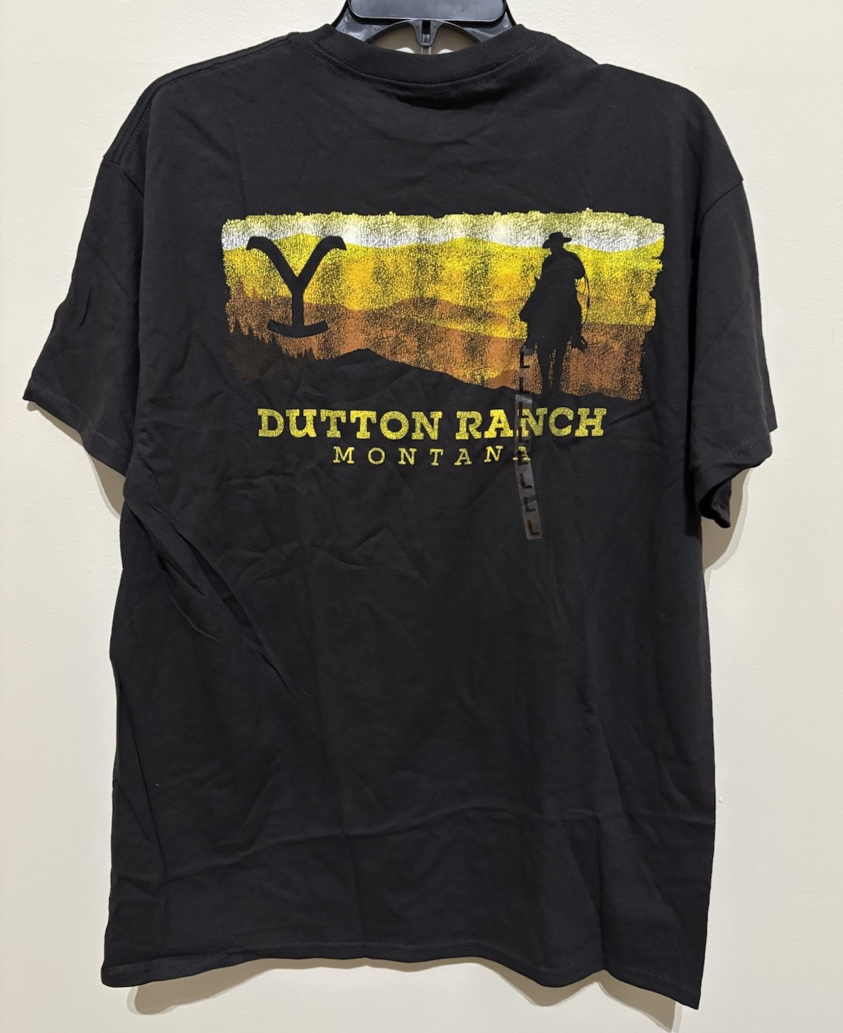 Yellowstone Dutton Ranch Montana Double Sided T-Shirt Men’s L Black NWOT