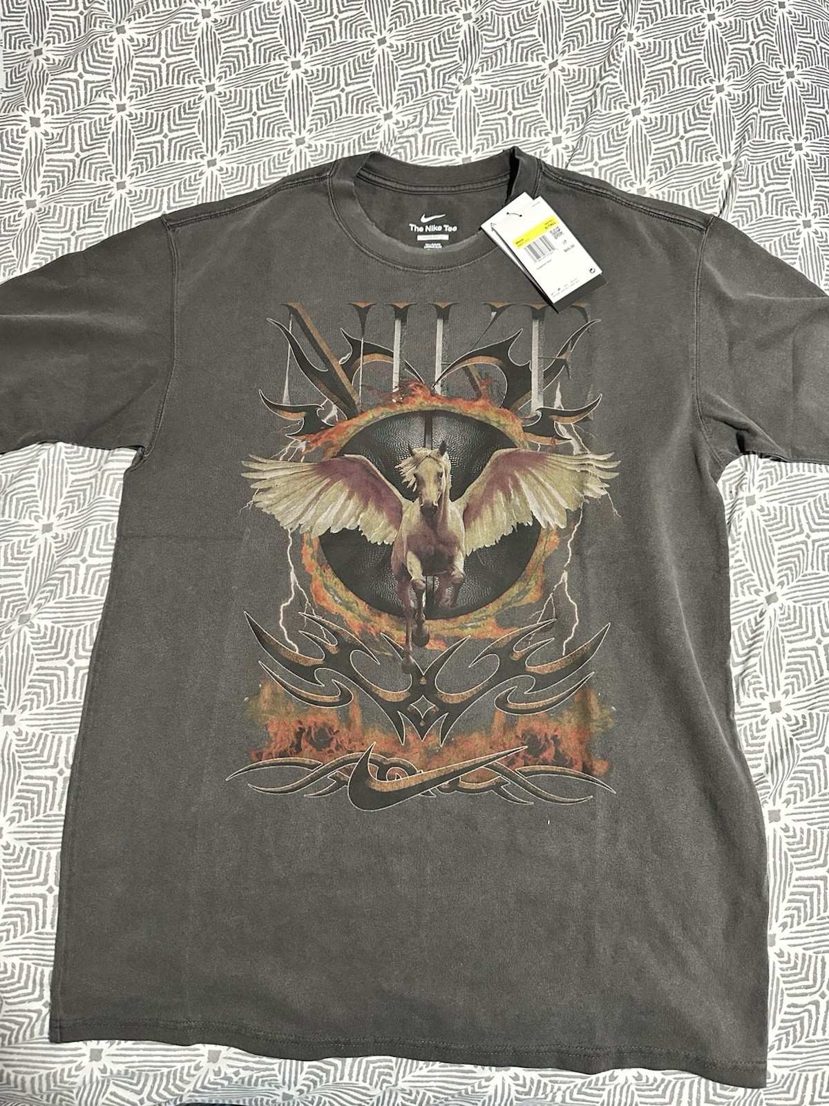 Nike The Nike Tee Men’s Gray Pegasus Graphic Crew Neck Tee Loose Fit S-Tall