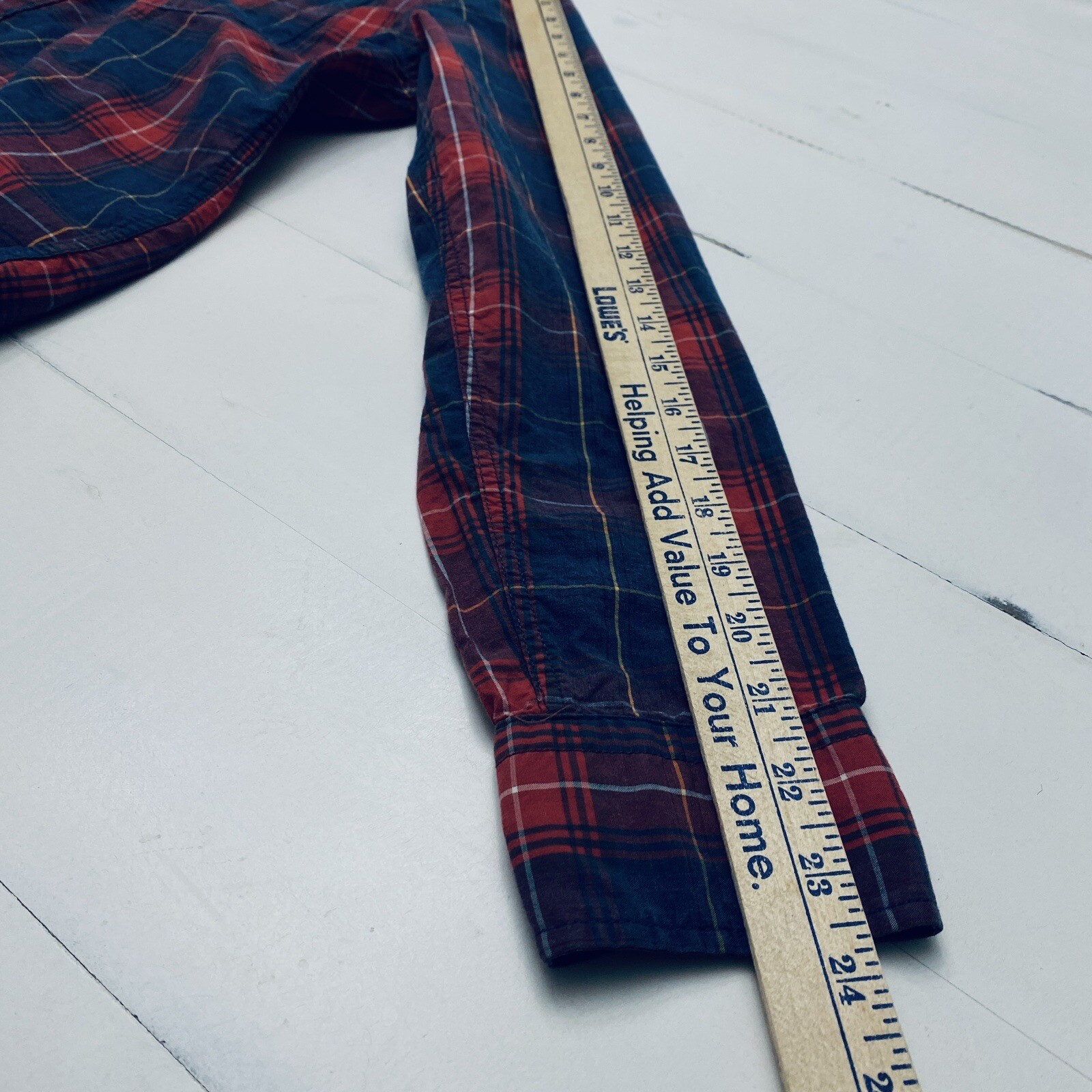American Eagle Shirt Red Blue Plaid Classic Fit Men Small 100% Cotton Americana