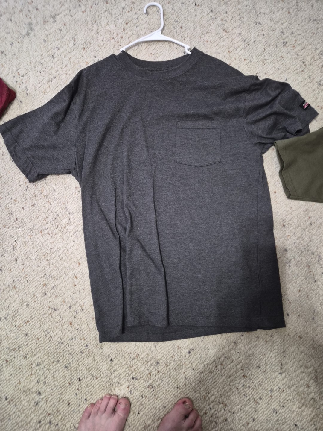 Men’s Lot Of 4 T – Shirts Size Large