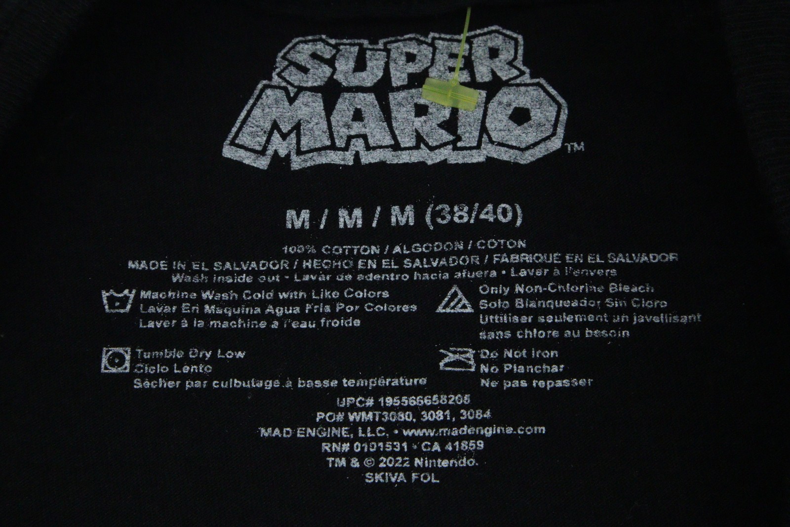 Super Mario T-Shirt Men’s M Black Graphic Nintendo Short Sleeve Cotton T0413