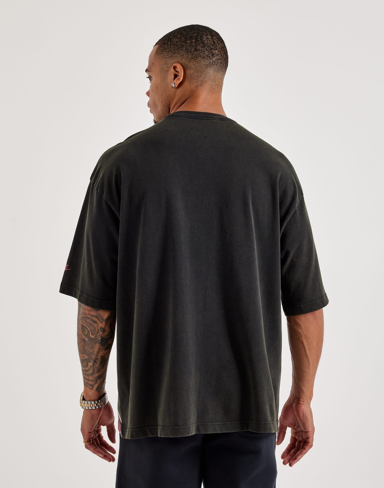 NWT Nike Jordan Reissue Men’s Black Graphic T-Shirt Oversize HQ8982-010 Large L