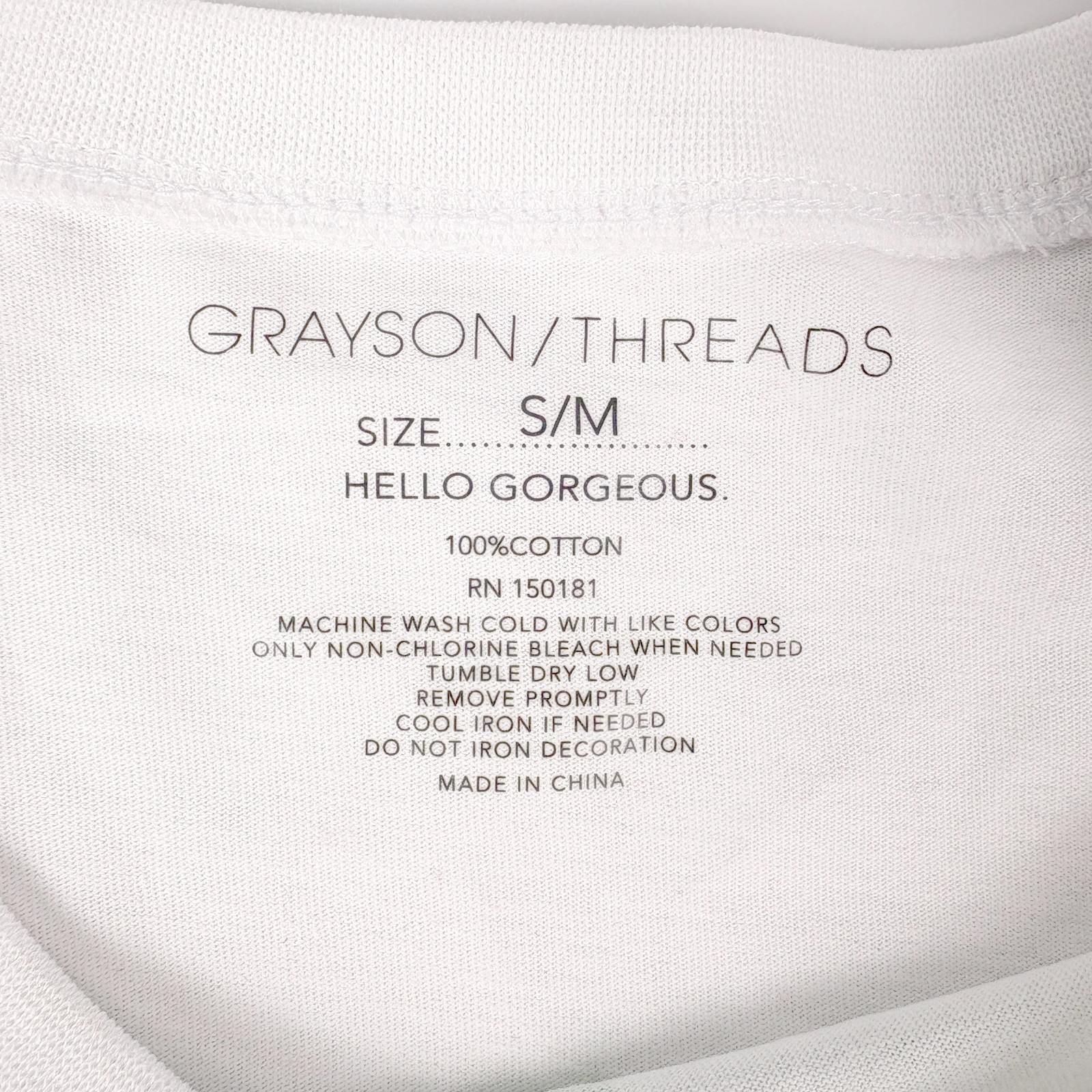 Grayson Threads Hello Gorgeous Lucky Charm T Shirt Mens Sz S/M Green White S/S