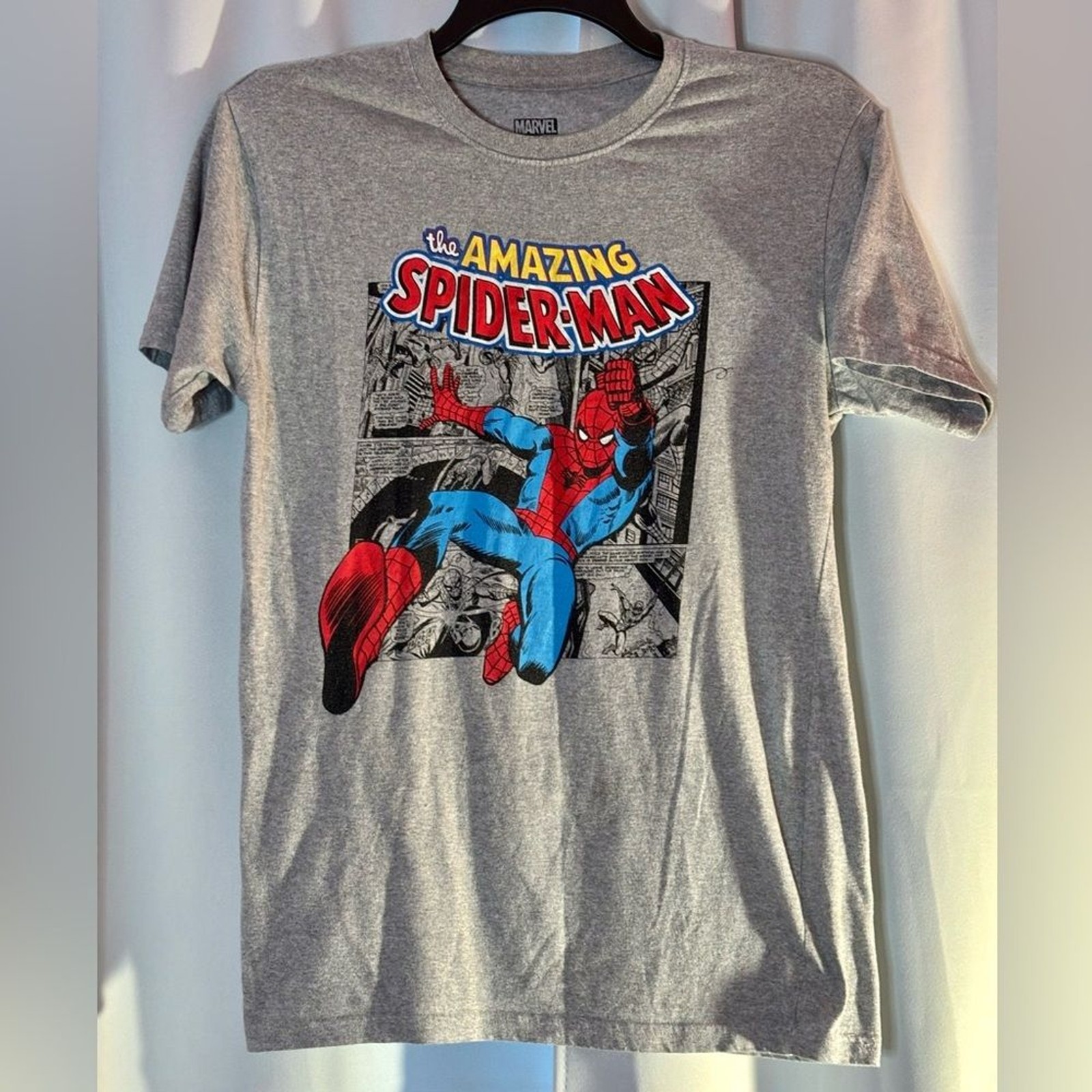 Men’s Marvel The Amazing Spider-Man Gray T-Shirt Size Medium