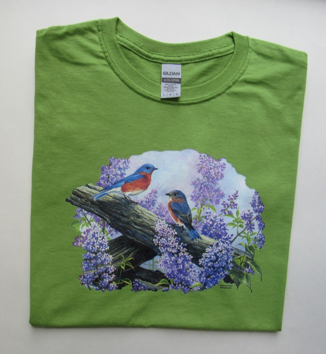NEW Spring Courting bluebirds short sleeve olive green T-shirt – Large