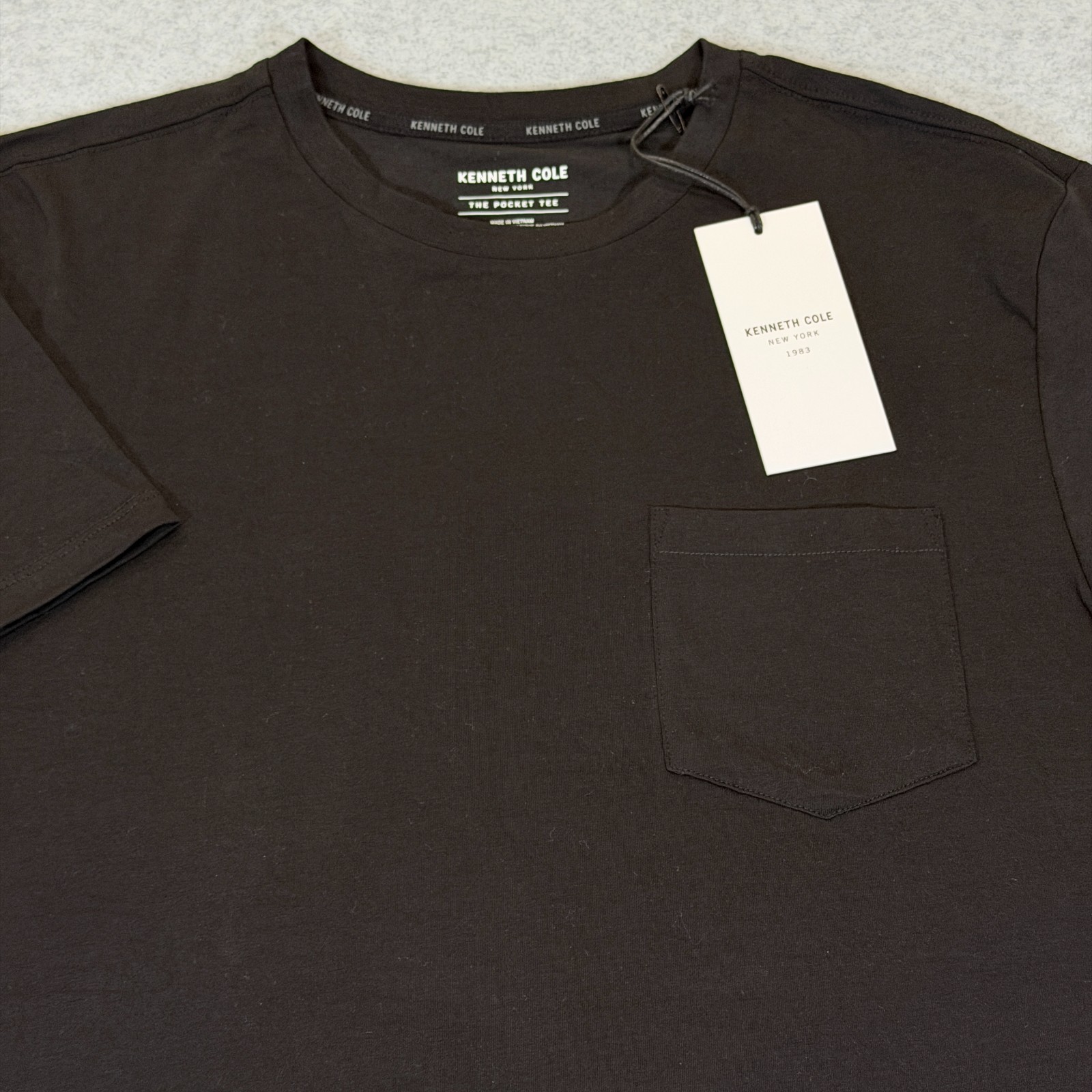 Kenneth Cole New York Men’s Short Sleeve Pocket Tee Small Black Stretch NWT