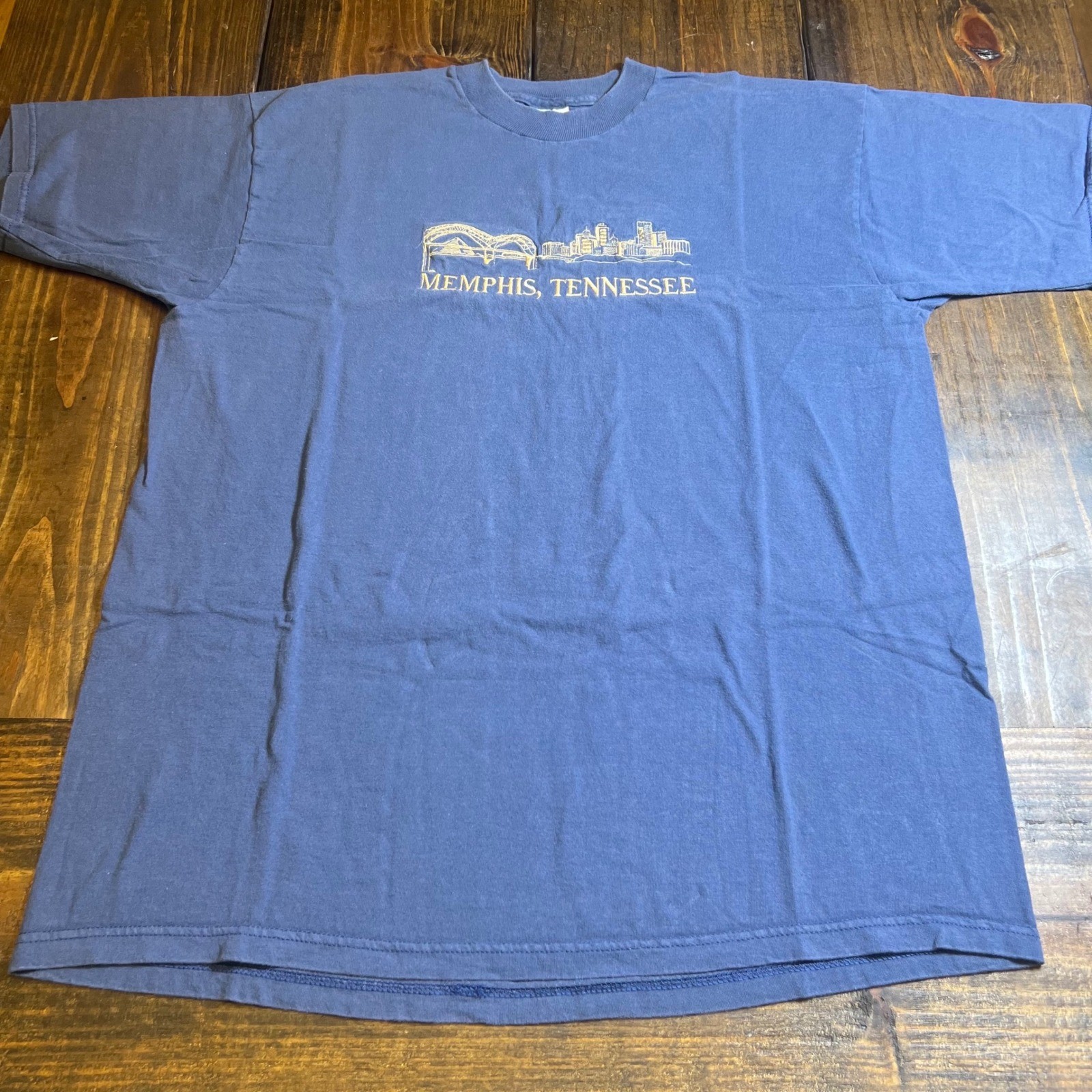 Fruit of the Loom Memphis Tennessee Skyline Embroidered Blue T-Shirt Mens XL