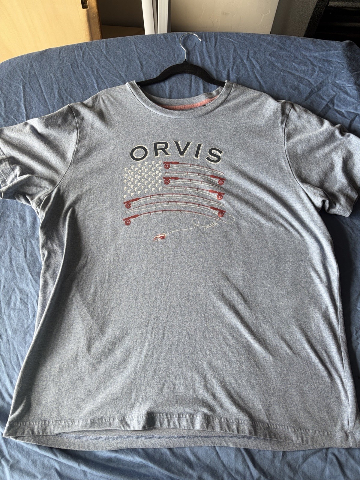 Orvis Classic Collection Men’s XXL Blue Crew Neck Short Sleeve Fish Graphic Tee